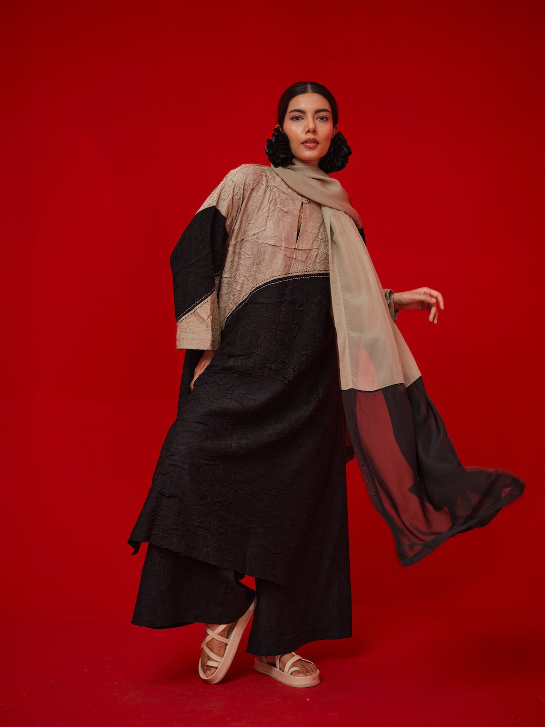 Halo Scarf - Black - CiceroniScarvesStoique