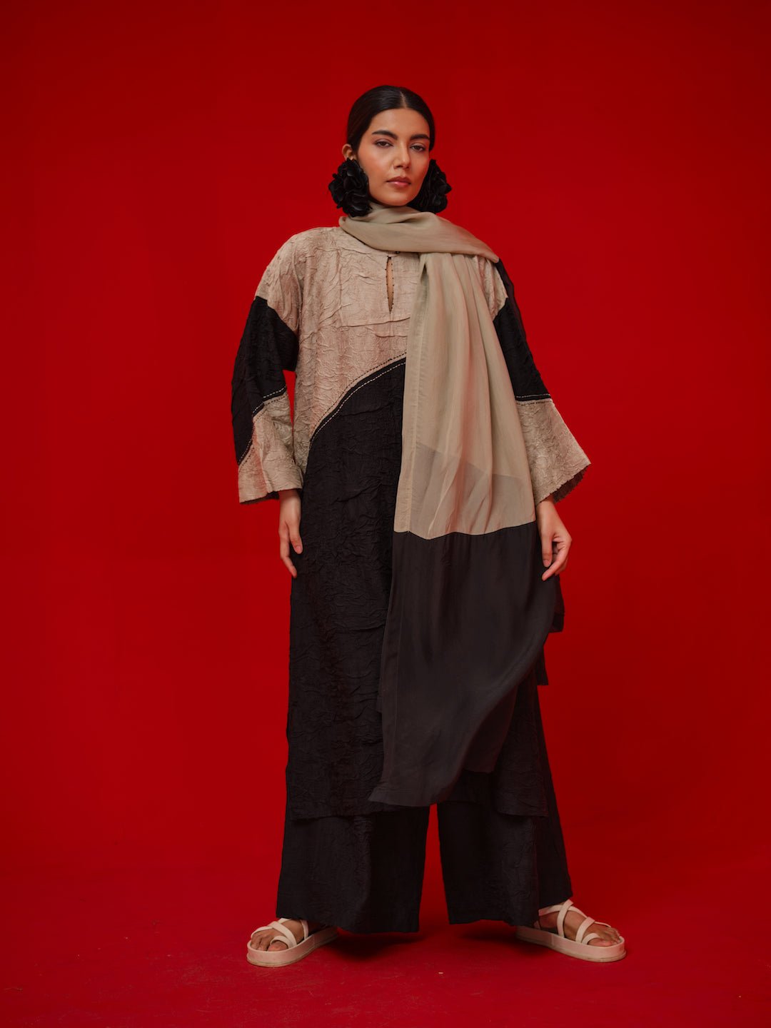 Halo Scarf - Black - CiceroniScarvesStoique