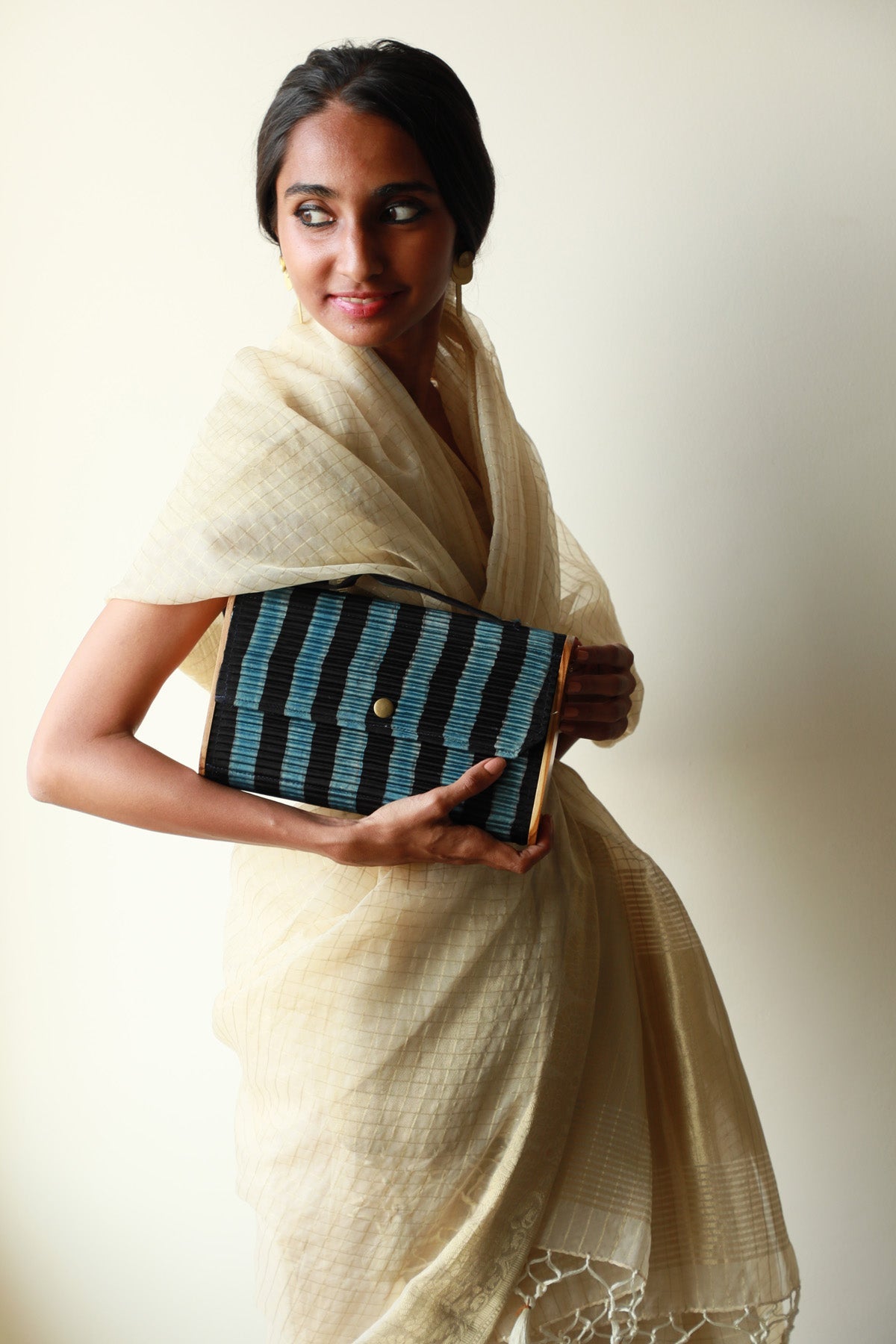 Harir Upcycled Capsule Clutch - CiceroniClutchLukka Chuppi