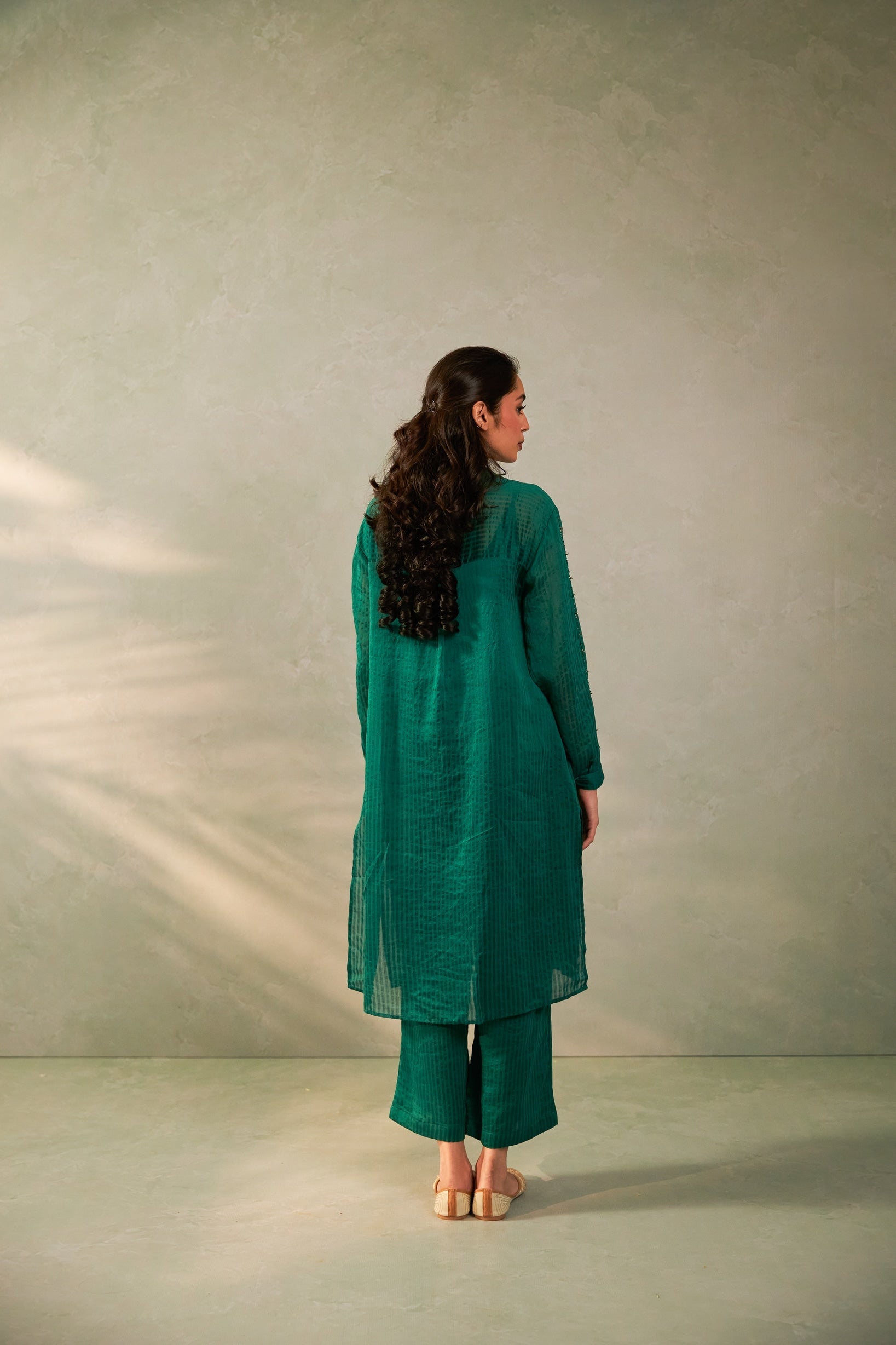 Hariyali Bahaar Embroidered Co-ord Set- Set of 2 - CiceroniKurta Set, Festive WearPants and Pajamas
