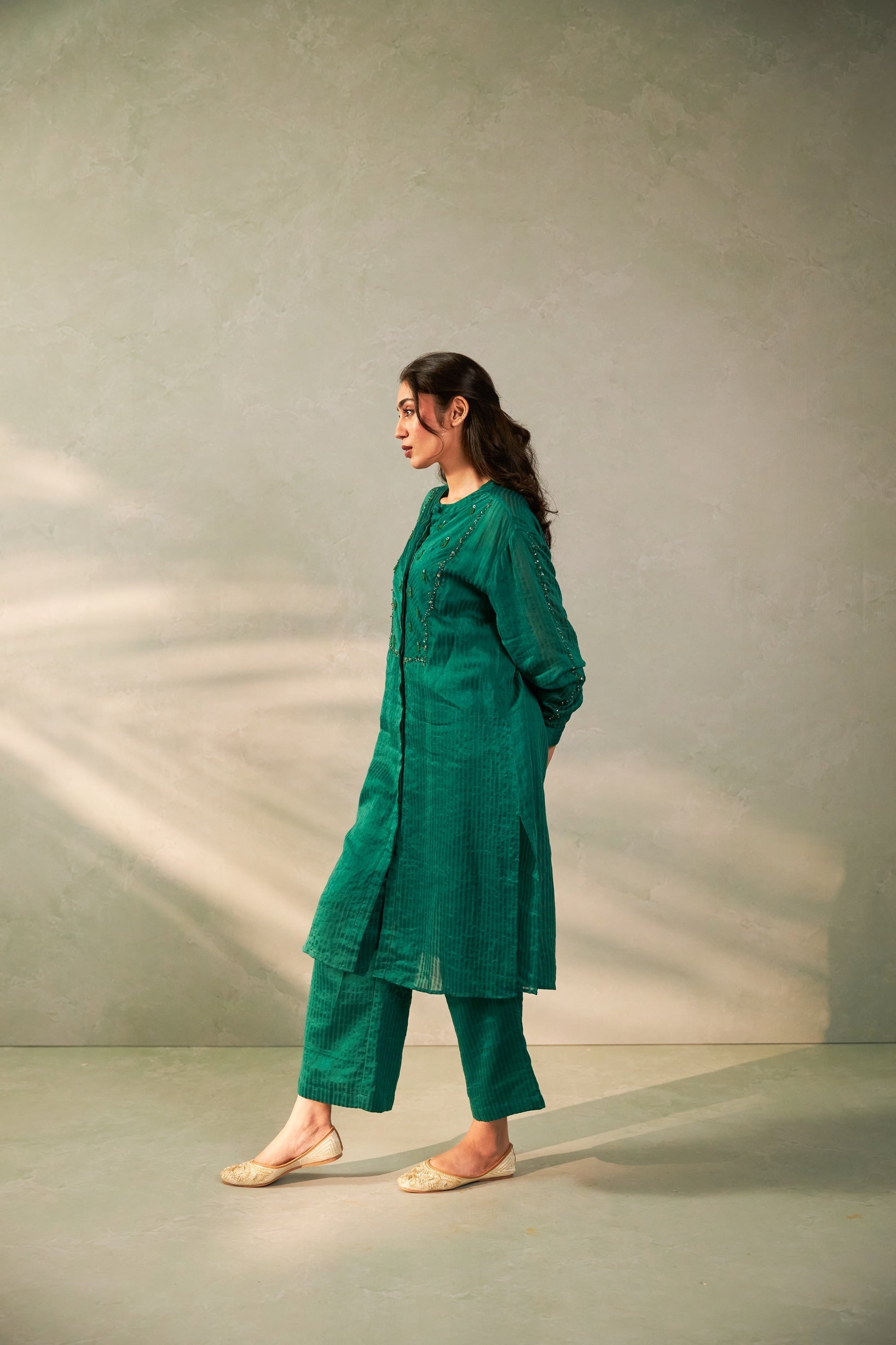 Hariyali Bahaar Embroidered Co-ord Set- Set of 2 - CiceroniKurta Set, Festive WearPants and Pajamas