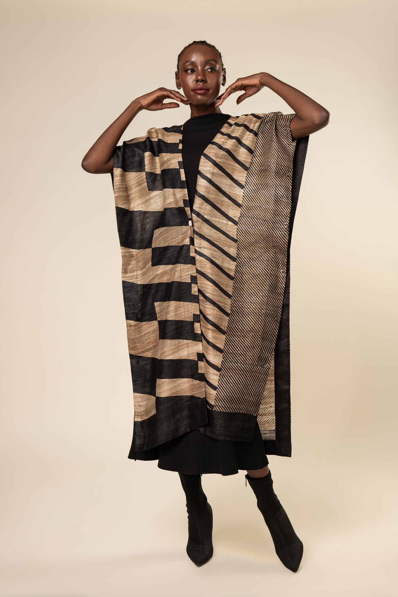 Herringbone Tussar Peace Silk 4 in 1 Cape - CiceroniCapeAeshaane