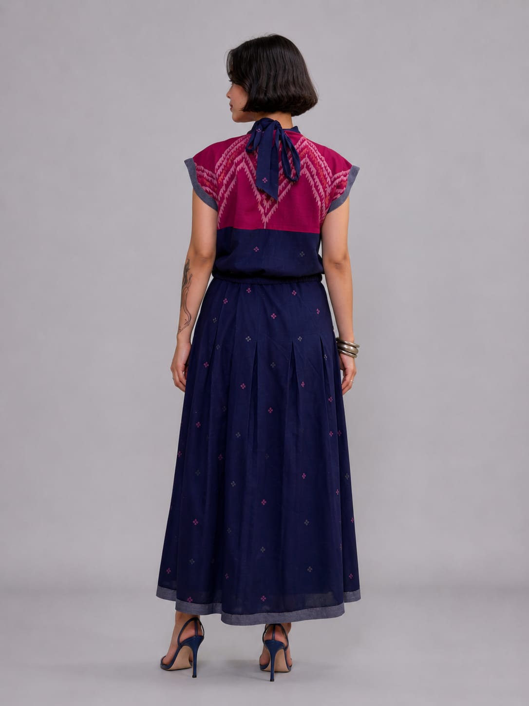 High Neck Tie-up Top & Inverted Pleat Skirt Set – Magenta Karat Jamdani - CiceroniSkirt SetBhomra