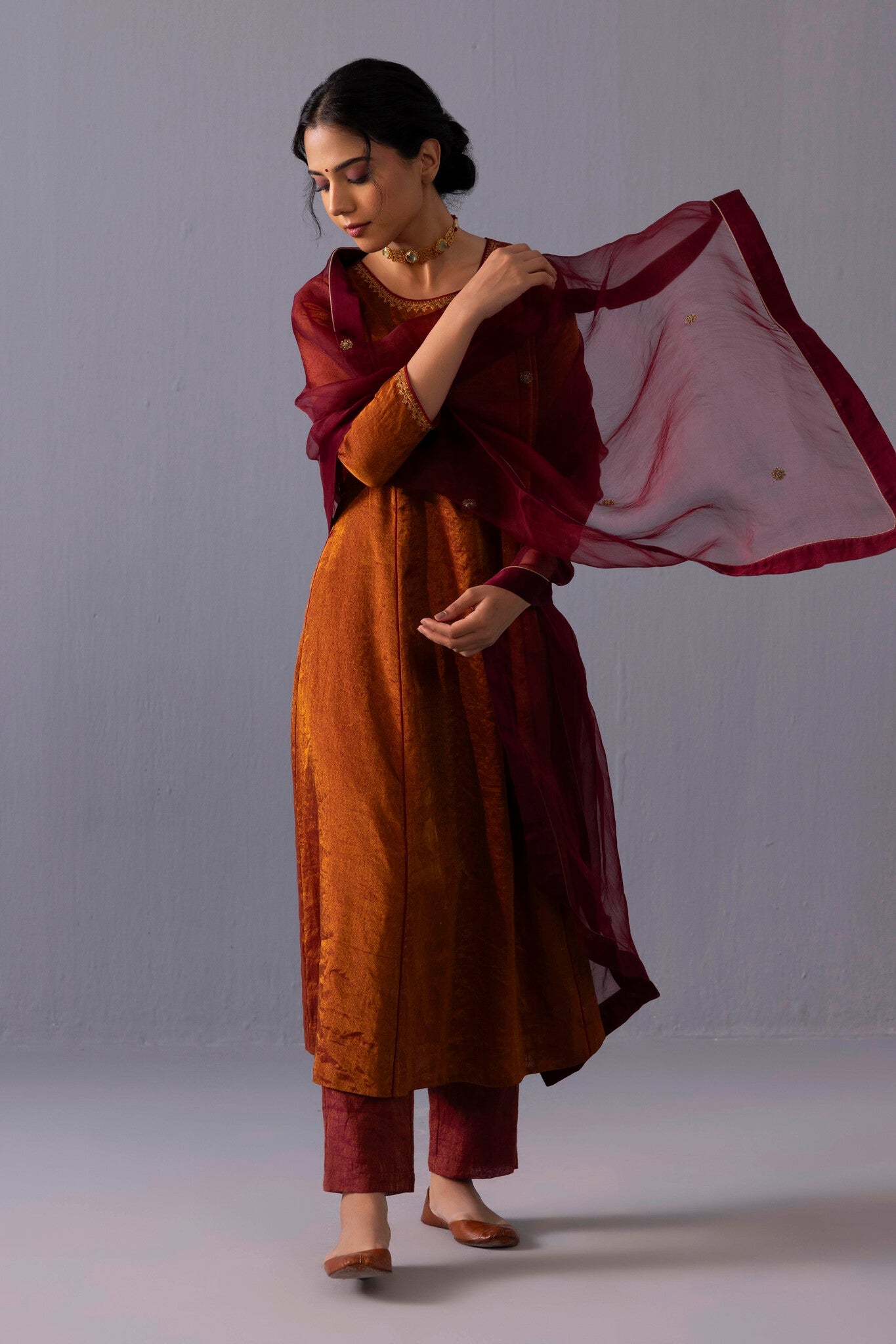 Himani Kurta Set - Red - CiceroniKurta SetsLabel Shreya Sharma