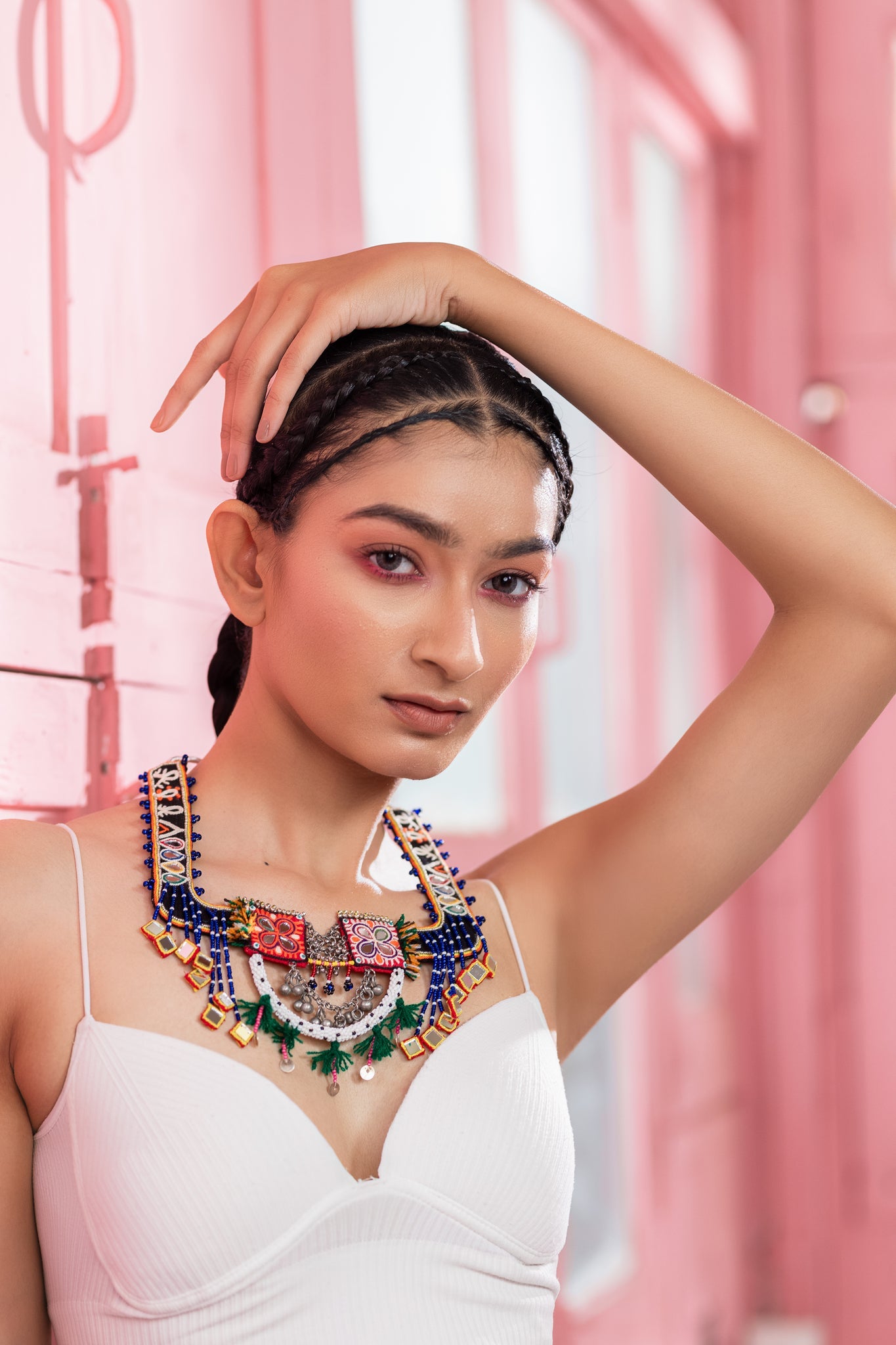 Hoera - CiceroniNeckpieceKrutiArts