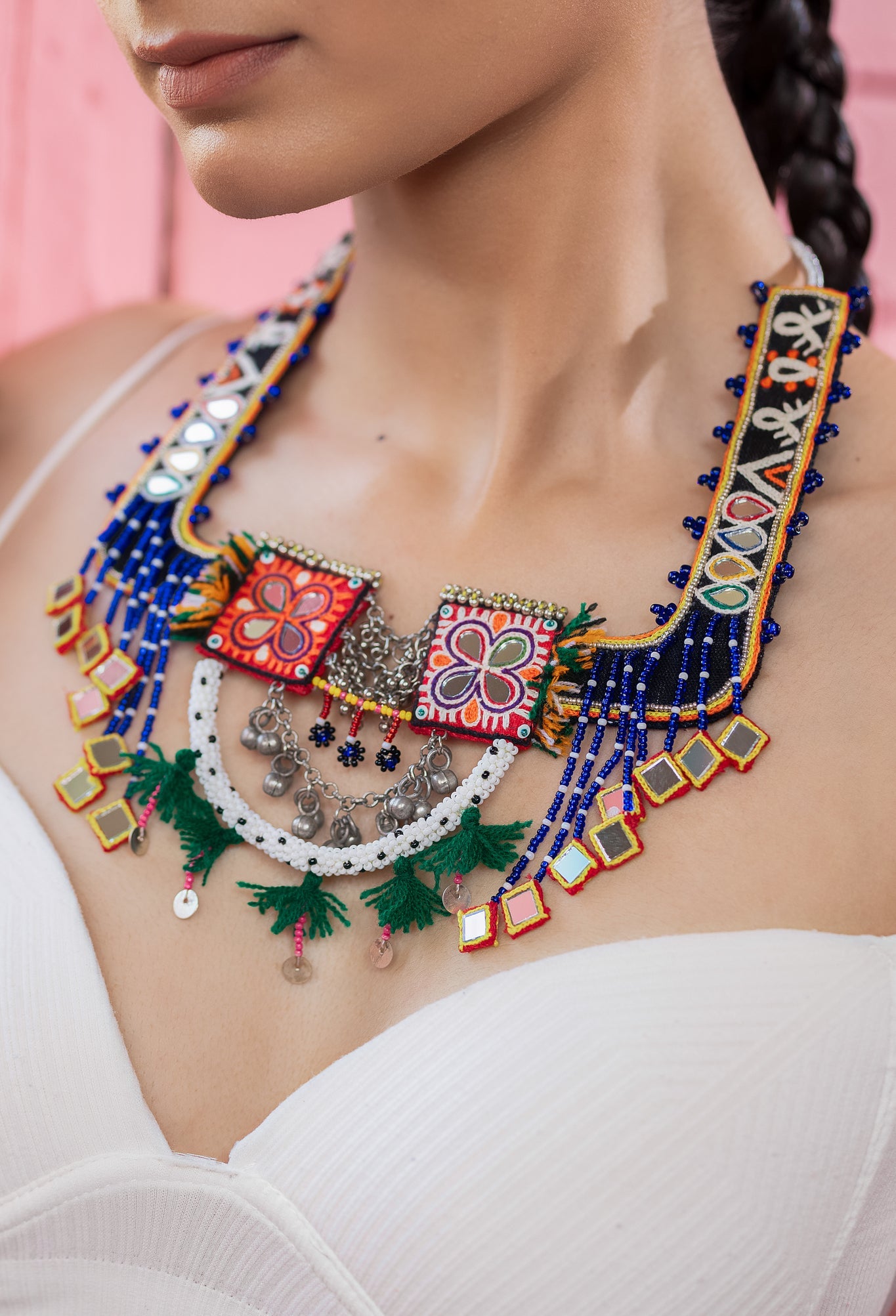 Hoera - CiceroniNeckpieceKrutiArts