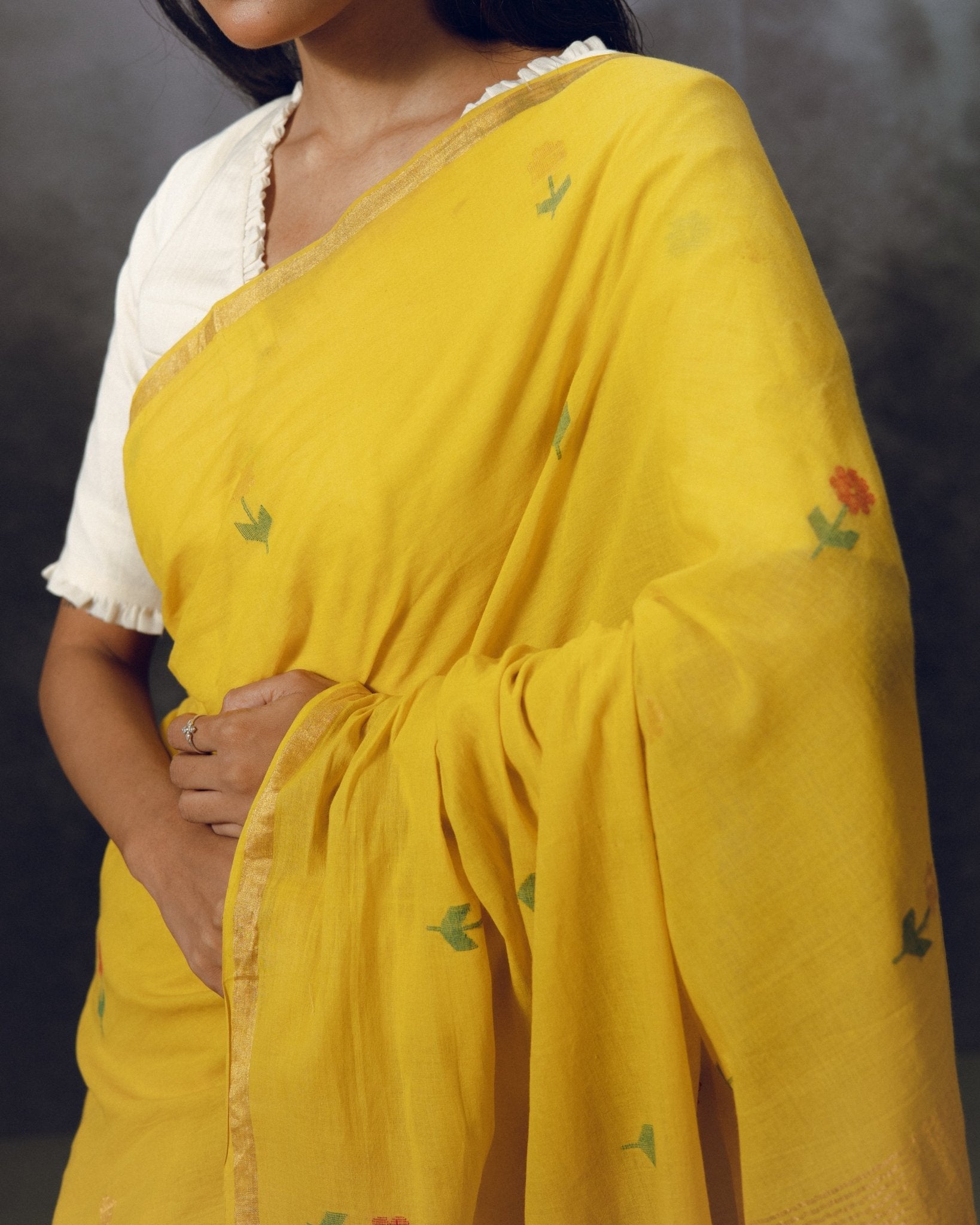 Holud Phool Saree - CiceroniSareeGulmohar Calcutta