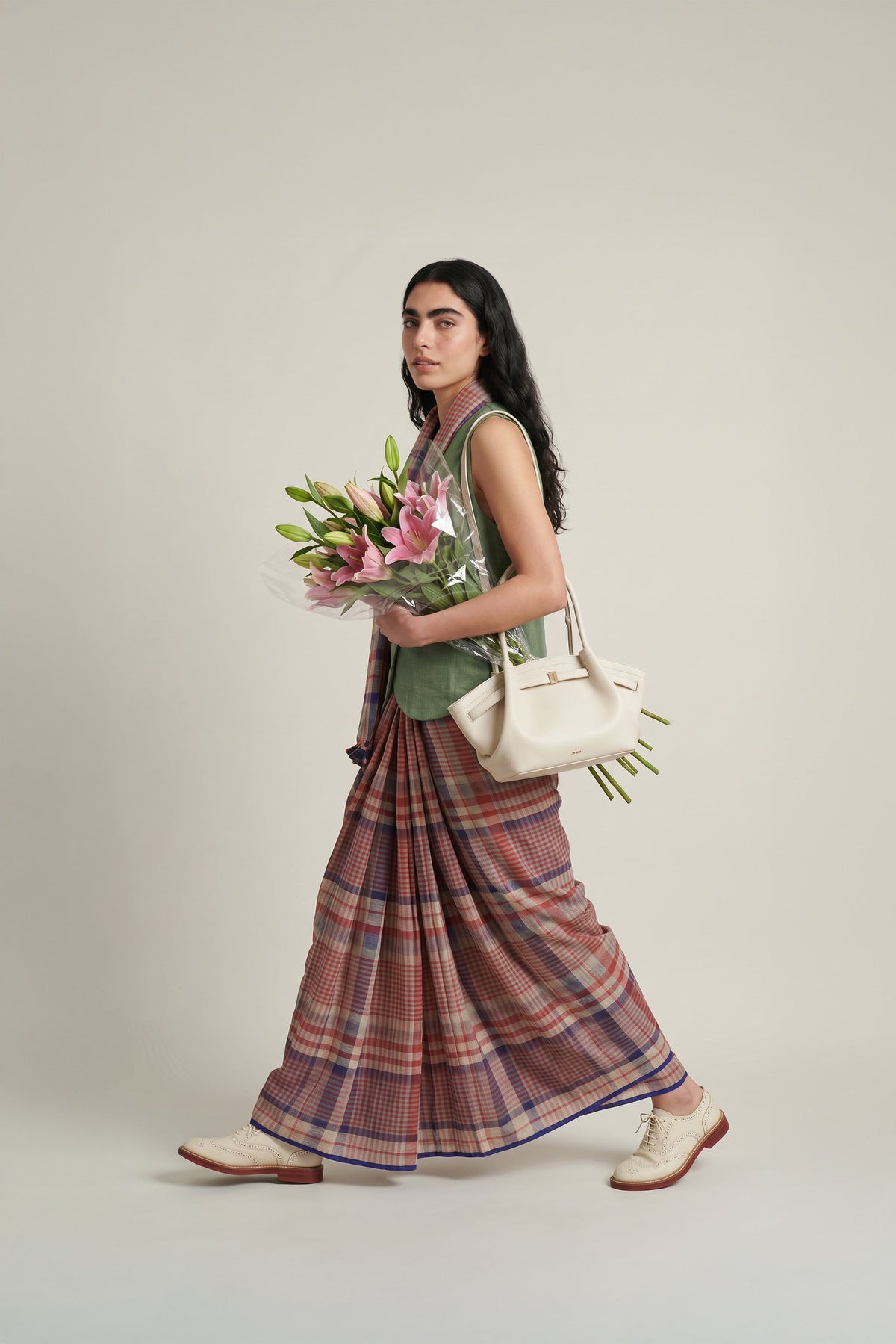 I Am in Love Saree - Paprika Weave - CiceroniSareePaeony