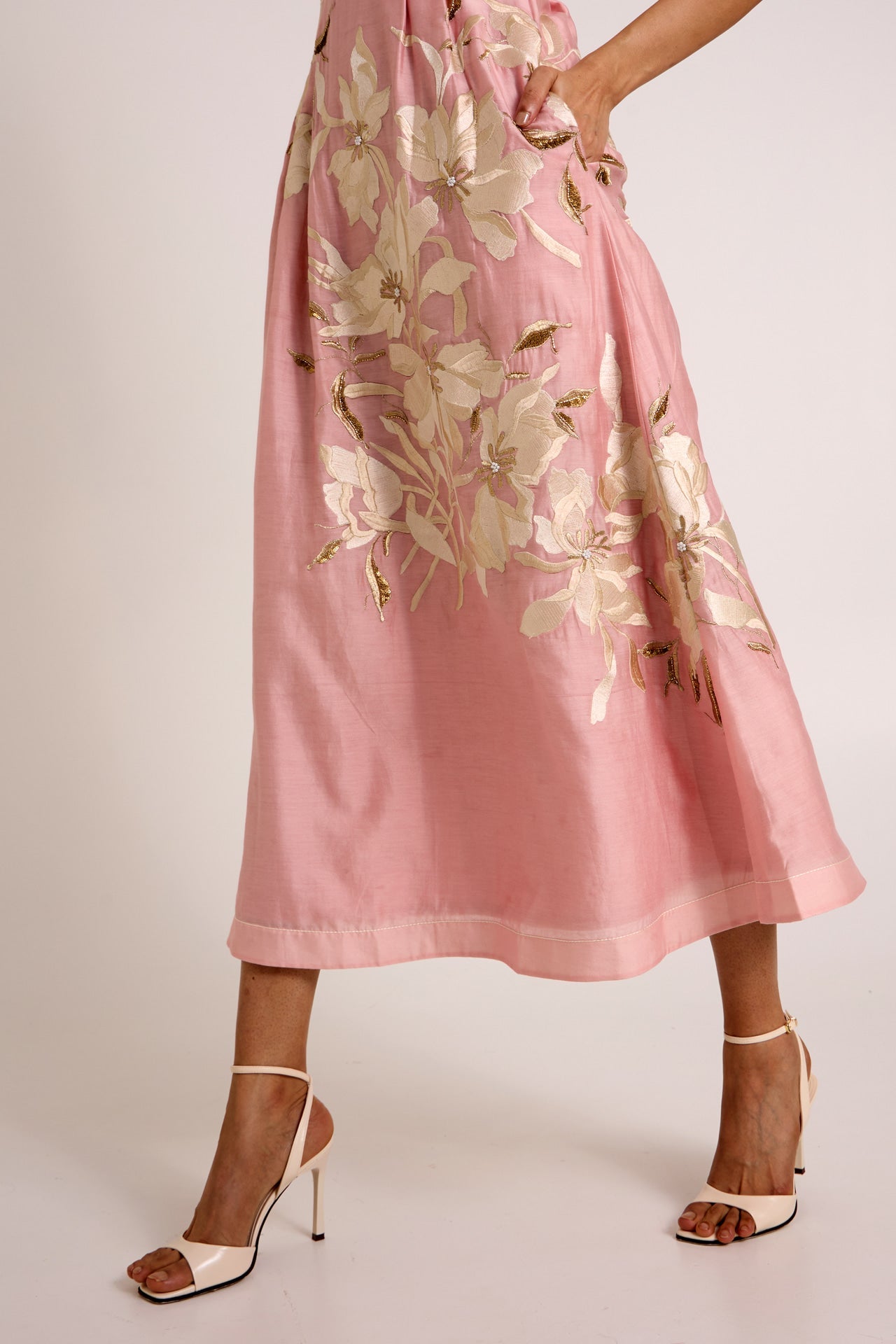 Ice Pink Paiva - Soft Bloom Midi Dress - CiceroniDressesMadder Much