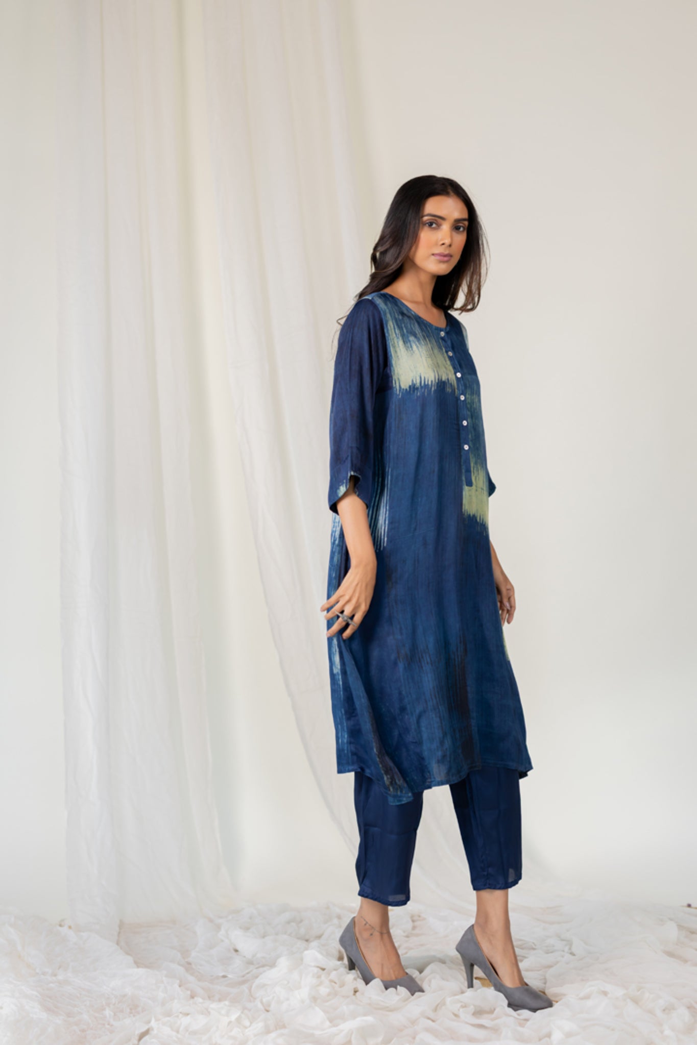 Indigo Hues Tunic - CiceroniTunicsMaidaan