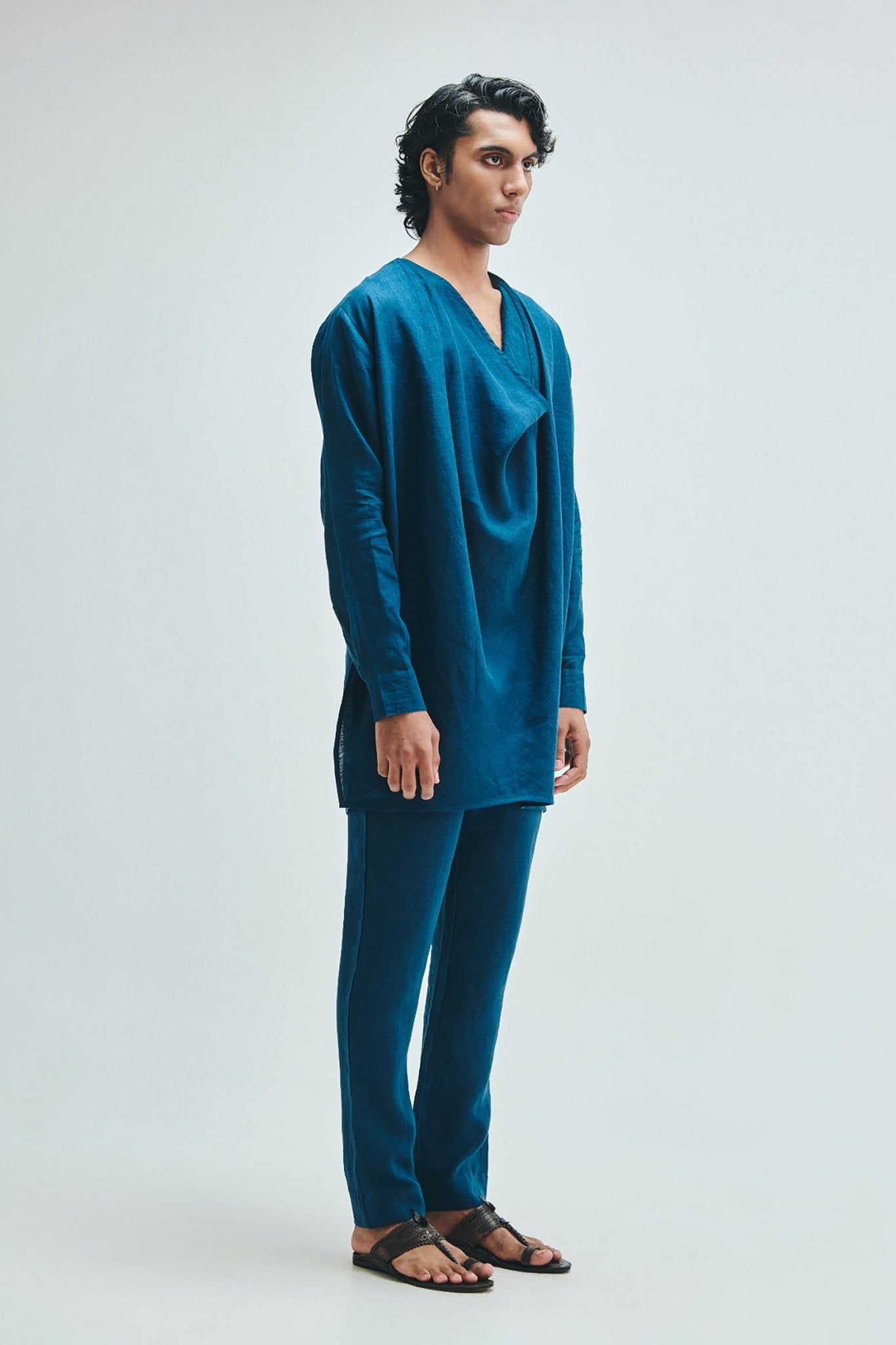 Indigo Linen Men's Cowl Neck Kurta - CiceroniKurtaSaphed