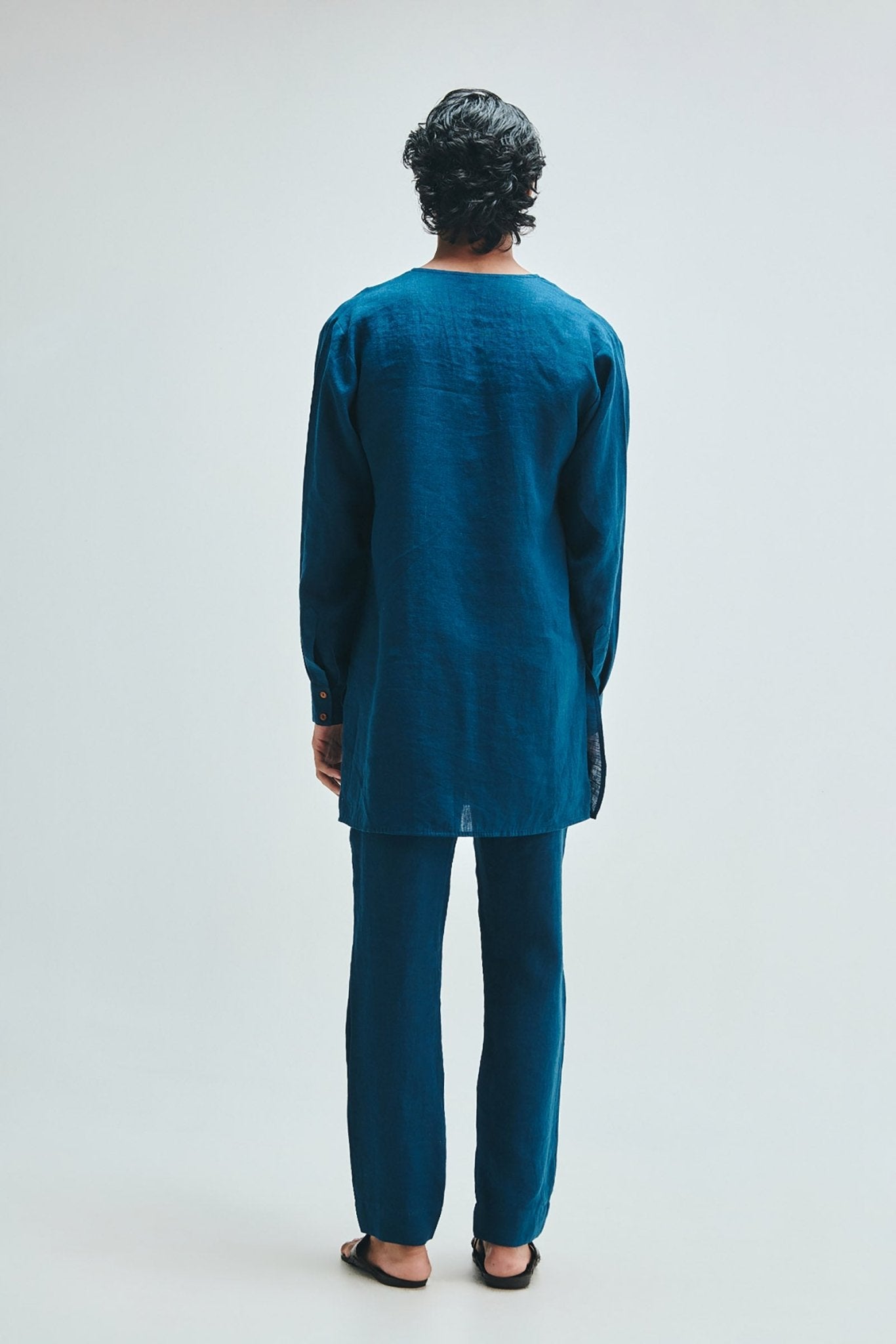 Indigo Linen Men's Cowl Neck Kurta - CiceroniKurtaSaphed