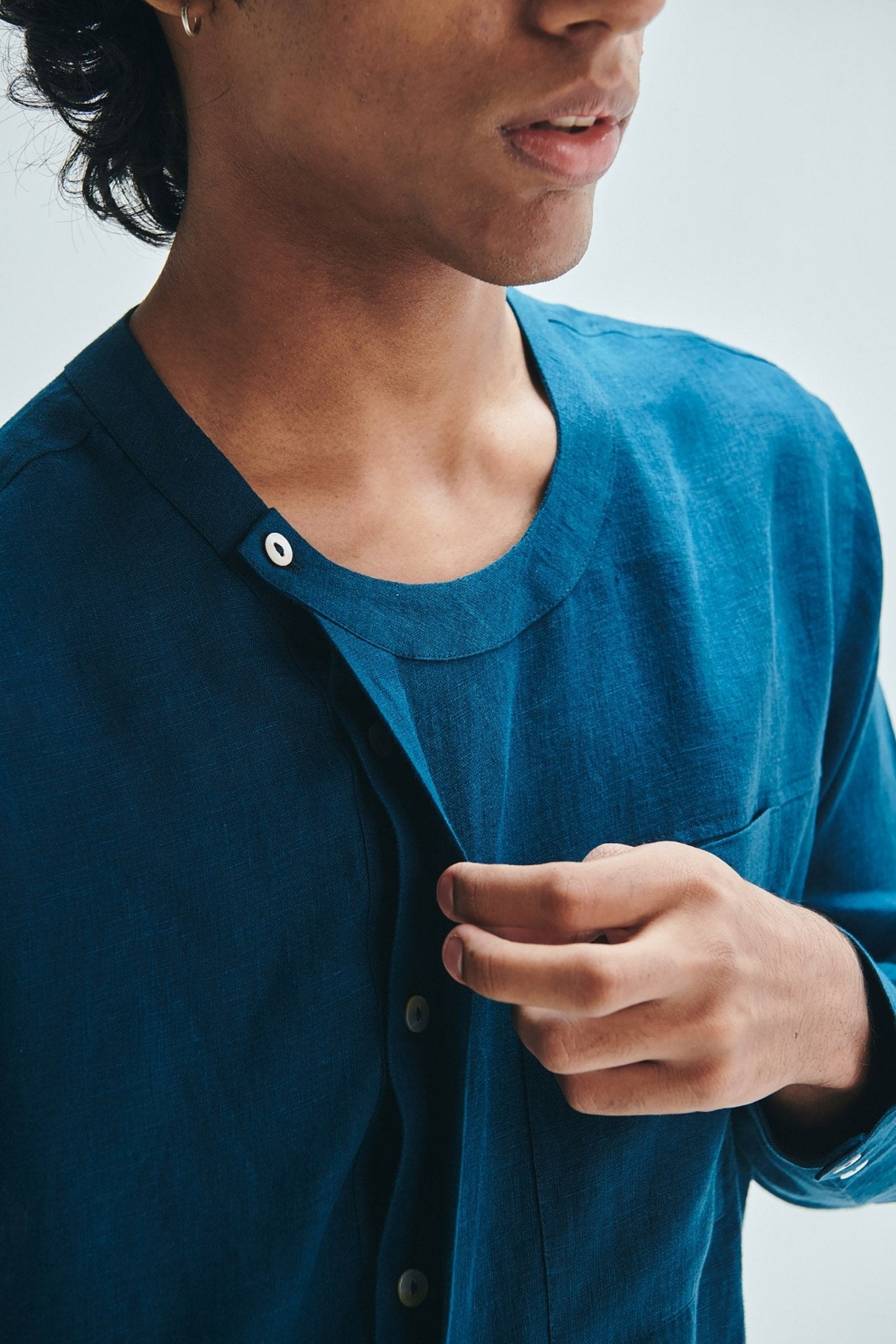 Indigo Linen Men's Side Placket Shirt - CiceroniShirtSaphed