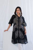 Ink Black Waves Tunic - CiceroniTunicsSilai Studio