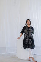 Ink Black Waves Tunic - CiceroniTunicsSilai Studio
