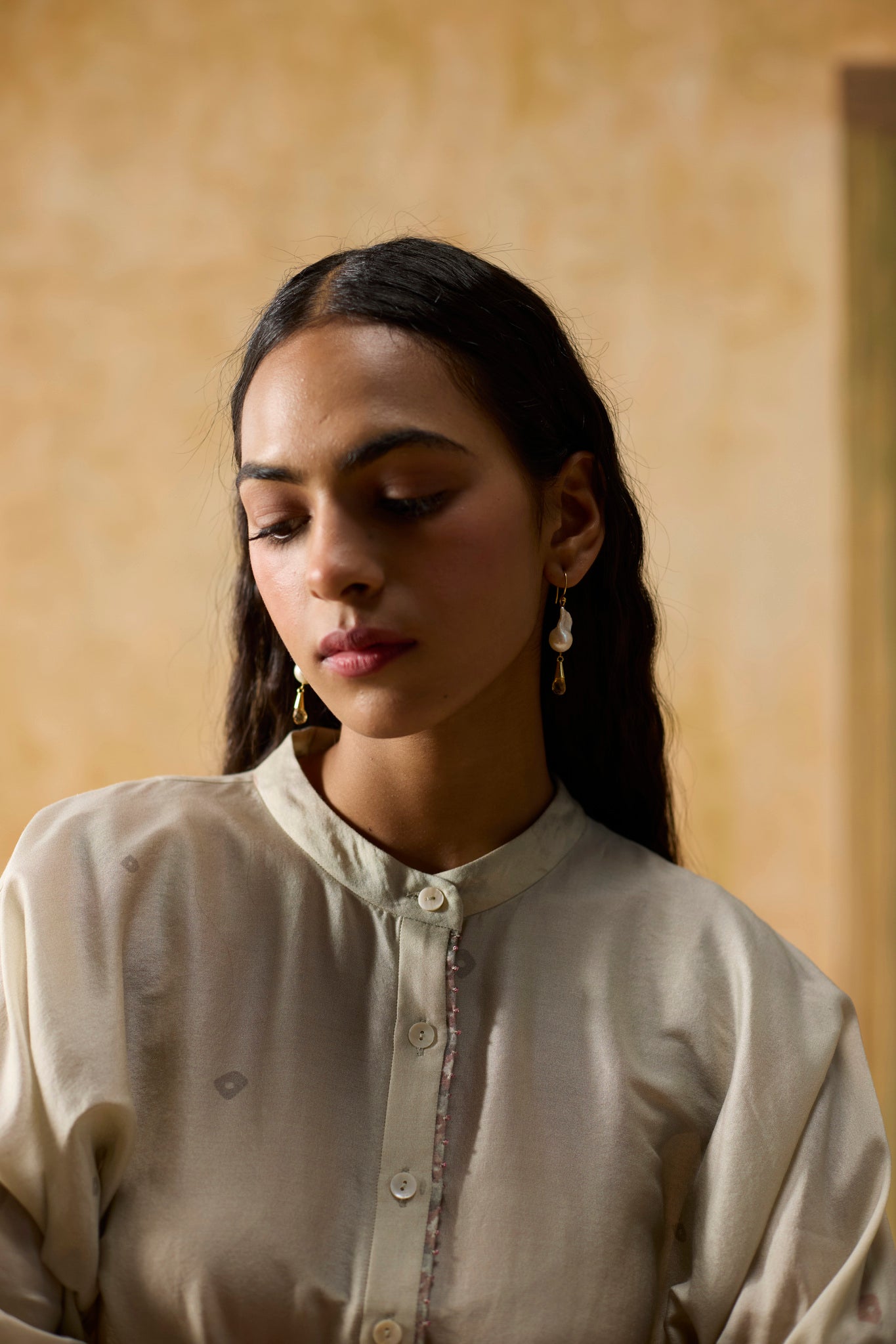 Issiki Shirt - Off White - CiceroniWomen ShirtsKhyati Rughani