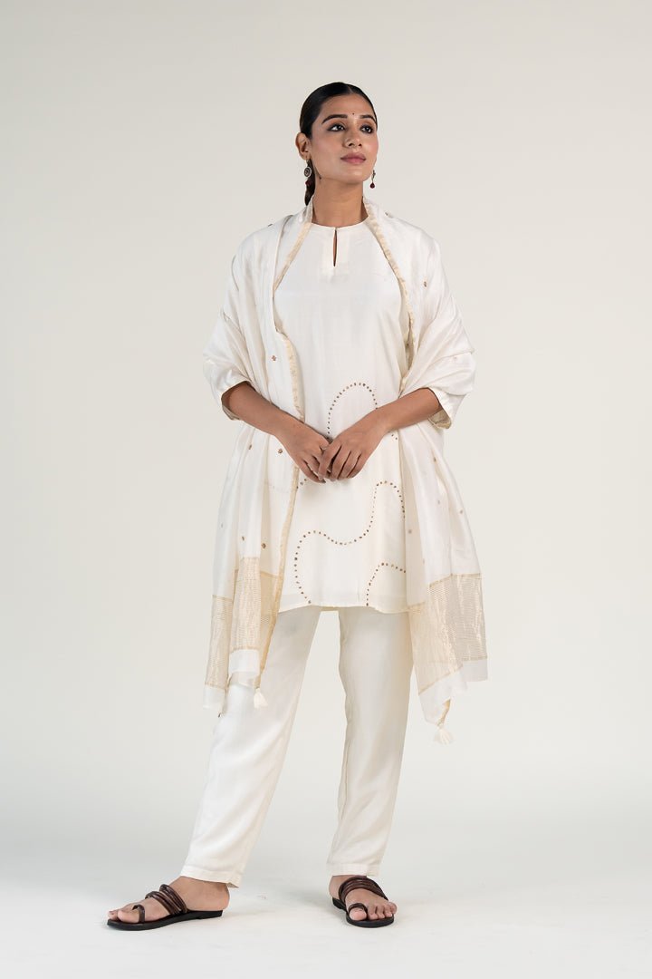 Ivory Mehr Kurta Set with Ayra Odhani - CiceroniKurta Set, Festive WearNirjara