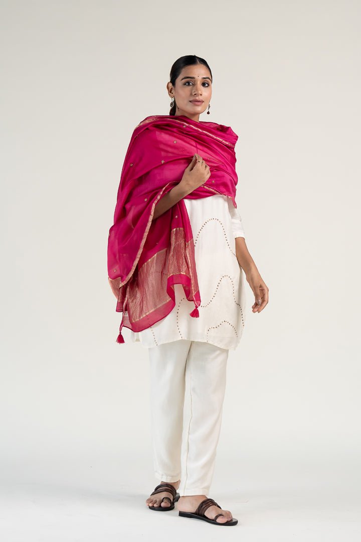 Ivory Mehr Kurta Set with Rani Pink Ayra Odhani - CiceroniKurta Set, Festive WearNirjara