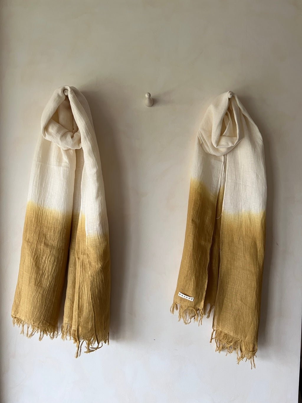 Ivory Ombre Stole - CiceroniScarvesPaeony