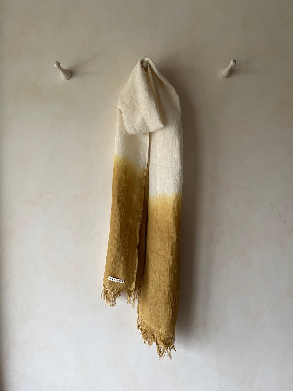 Ivory Ombre Stole - CiceroniScarvesPaeony