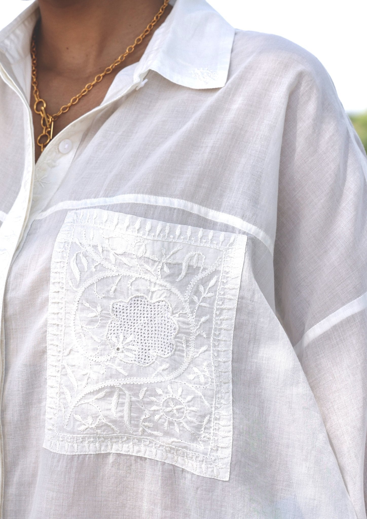 Jaigarh Shirt - White Chikankari - CiceroniWomen ShirtsThe Raw India