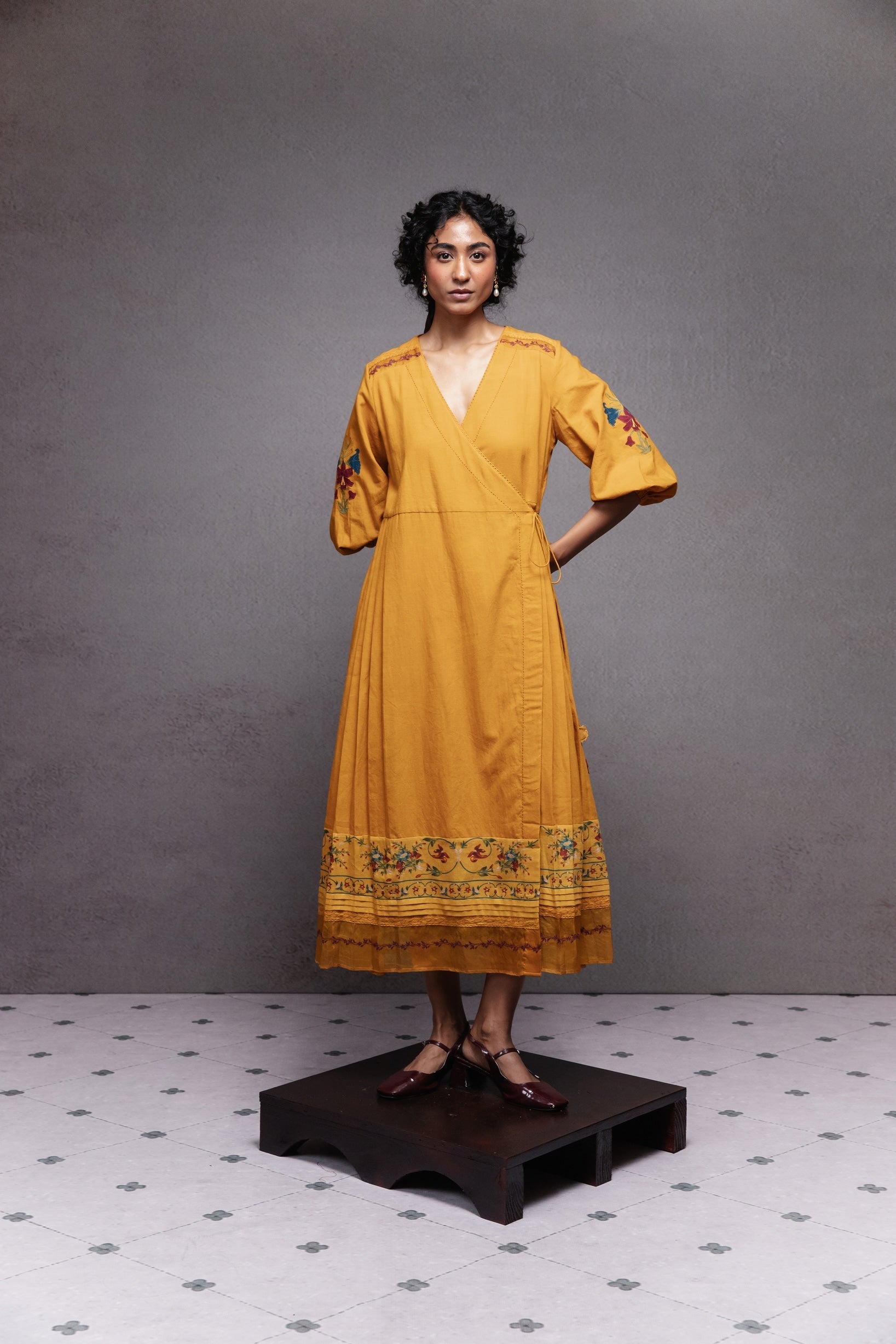 Jama Dress in Mustard - CiceroniDressesSubbah