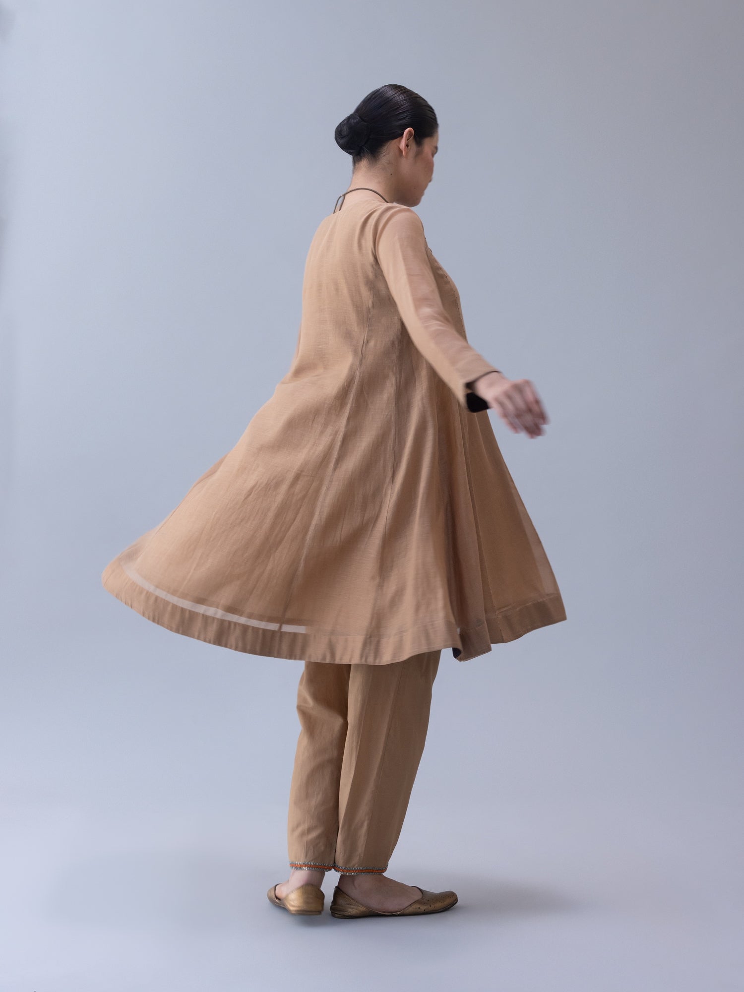 Jomo Kurta - CiceroniKurtaShades of India