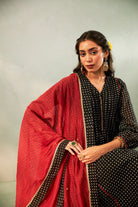Kaali Phuljhadi Embroidered Dupatta - CiceroniDupattaPants and Pajamas