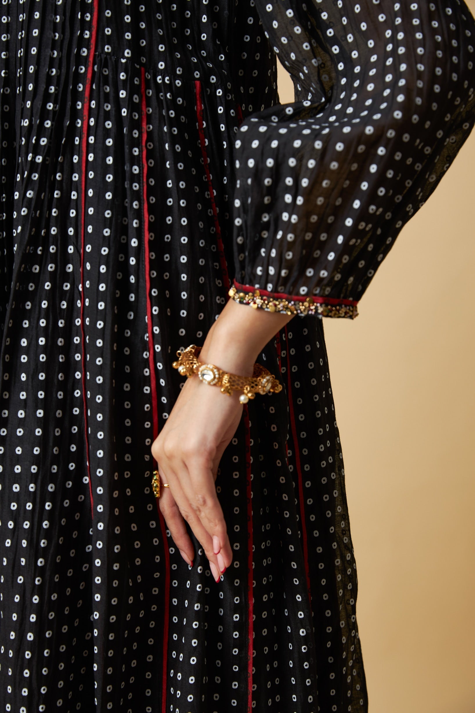 Kaali Phuljhadi Embroidered Kurta Set- Set of 3 - CiceroniKurta Set, Festive WearPants and Pajamas
