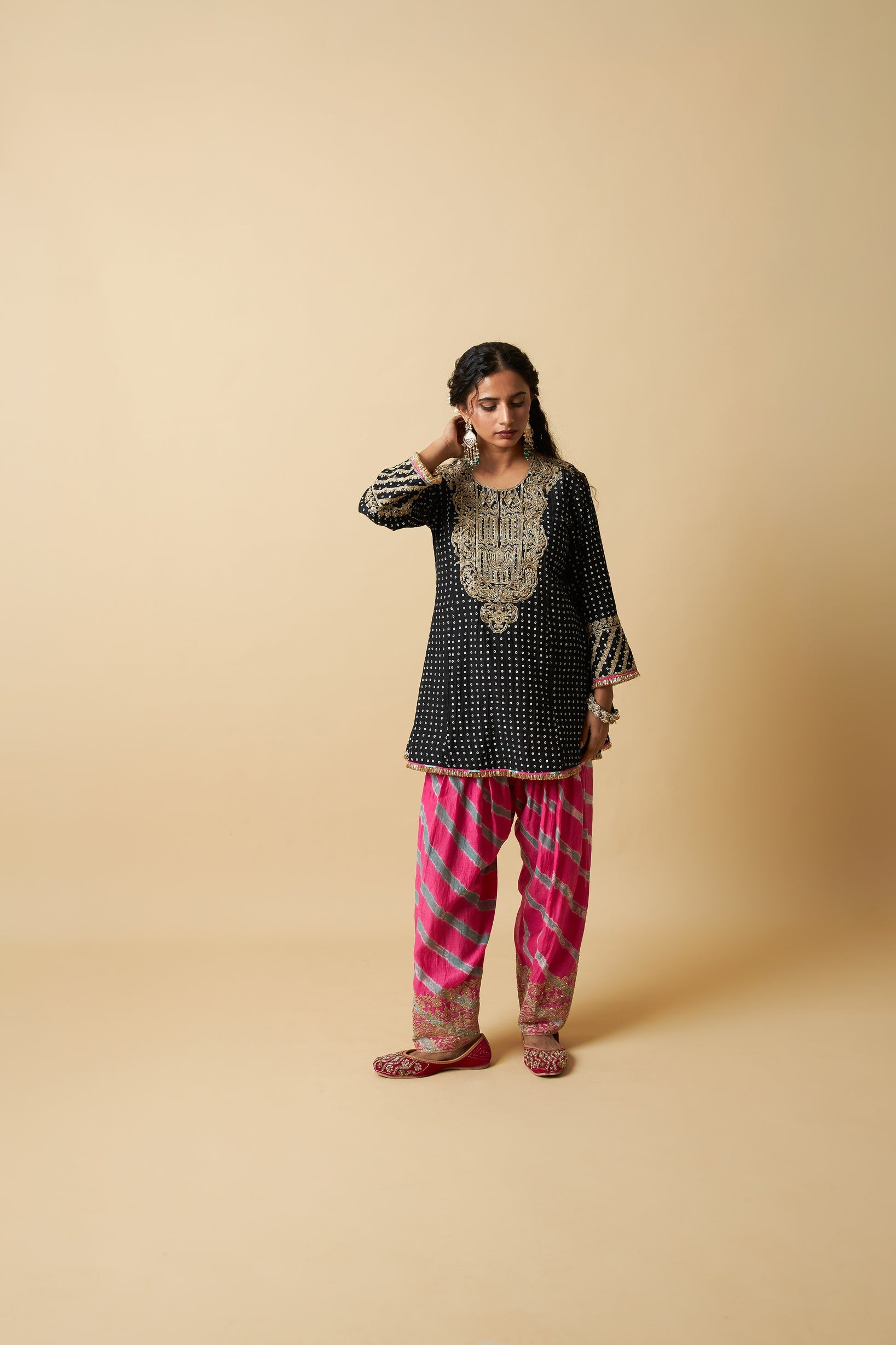 Kaali Rangili Embroidered Kurta Set- Set of 3 - CiceroniKurta Set, Festive WearPants and Pajamas