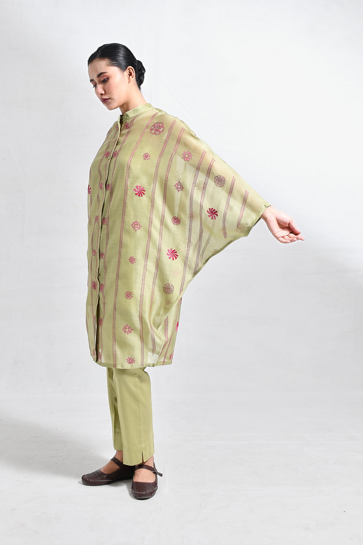 Kantha Embroidered Chanderi SIlk Kaftan Co - ord (Set of 3) - Pista Green - CiceroniKurta Set, Everyday WearHiranya