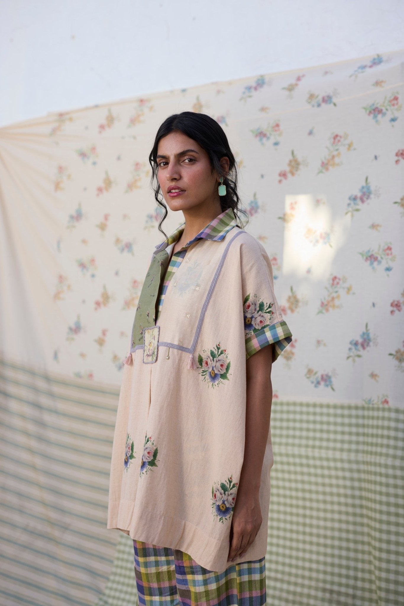 Kiiro Top - Ecru and Green - CiceroniTopsKhyati Rughani