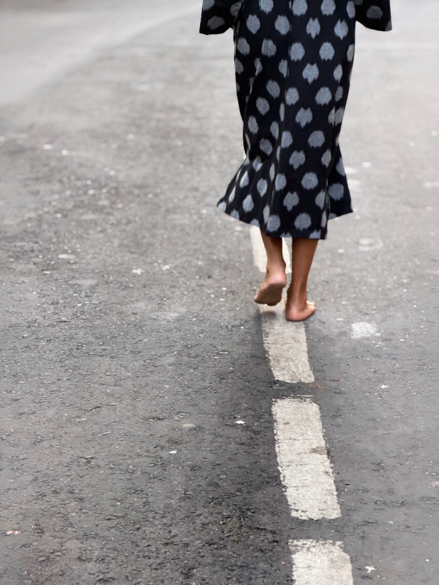 Kimono Tunic in Black Ikat - CiceroniTunicsChiu