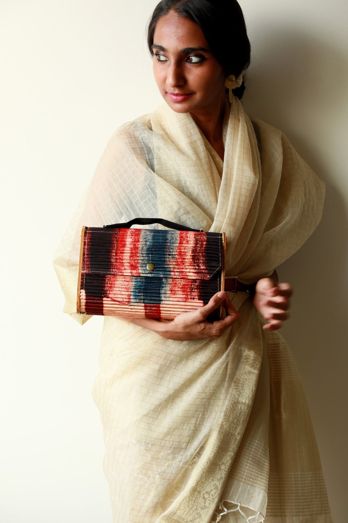 Kinu Upcycled Capsule Clutch - CiceroniClutchLukka Chuppi