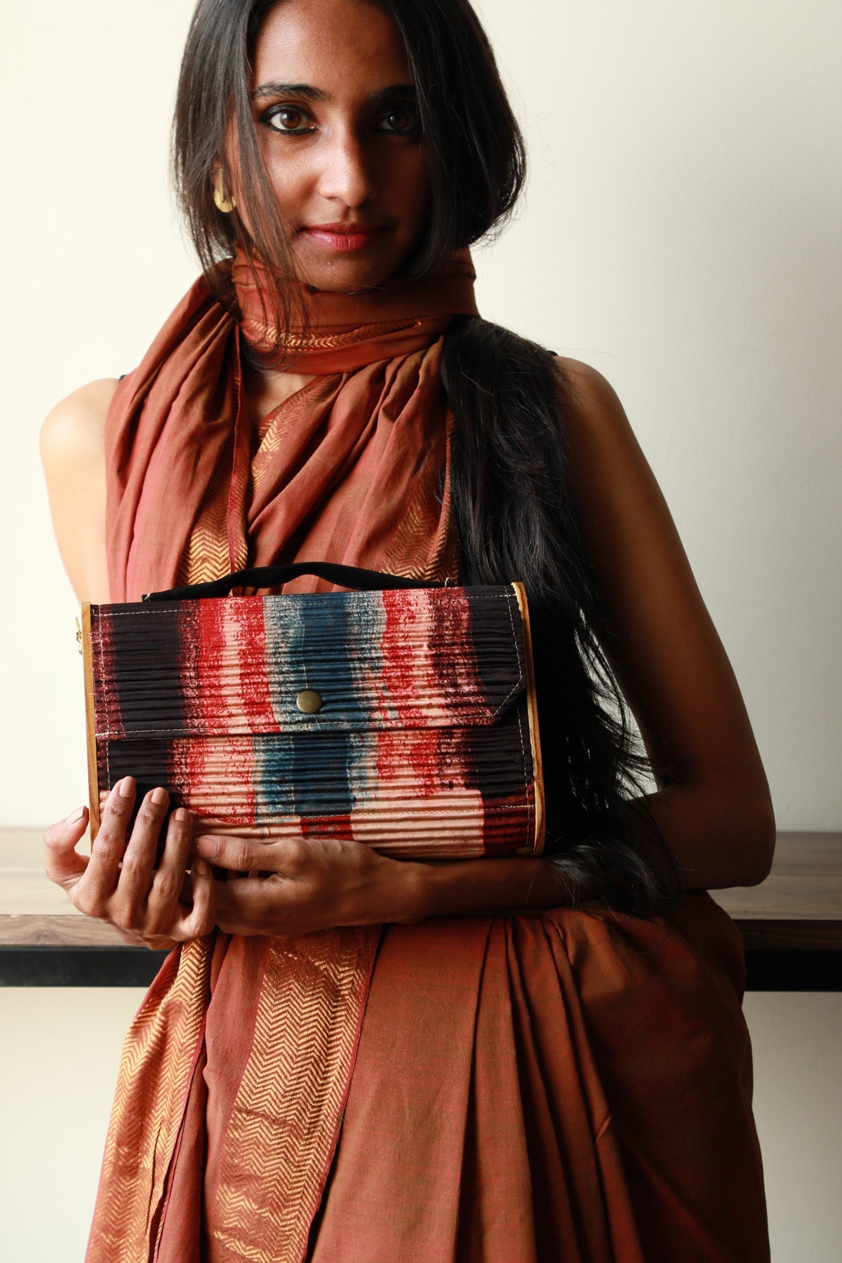Kinu Upcycled Capsule Clutch - CiceroniClutchLukka Chuppi