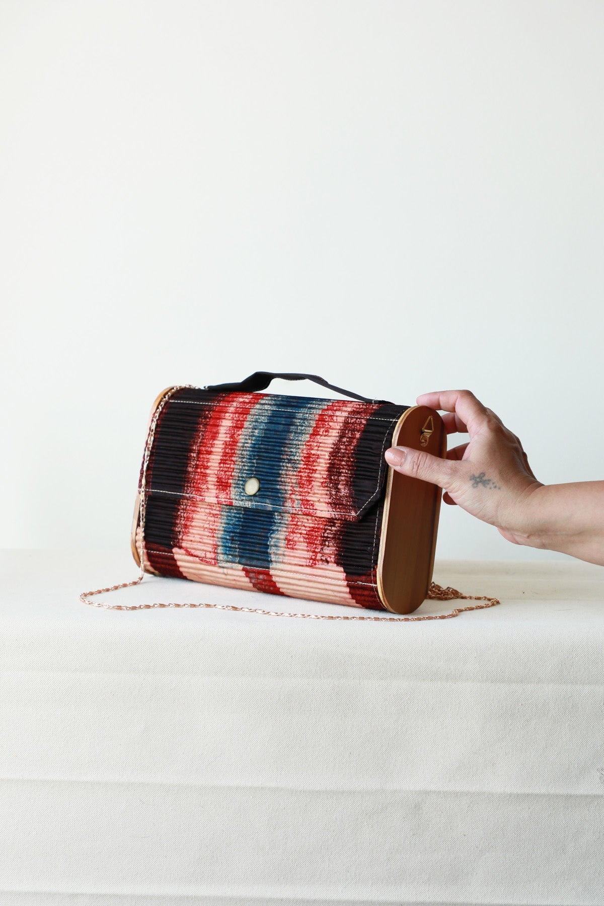 Kinu Upcycled Capsule Clutch - CiceroniClutchLukka Chuppi