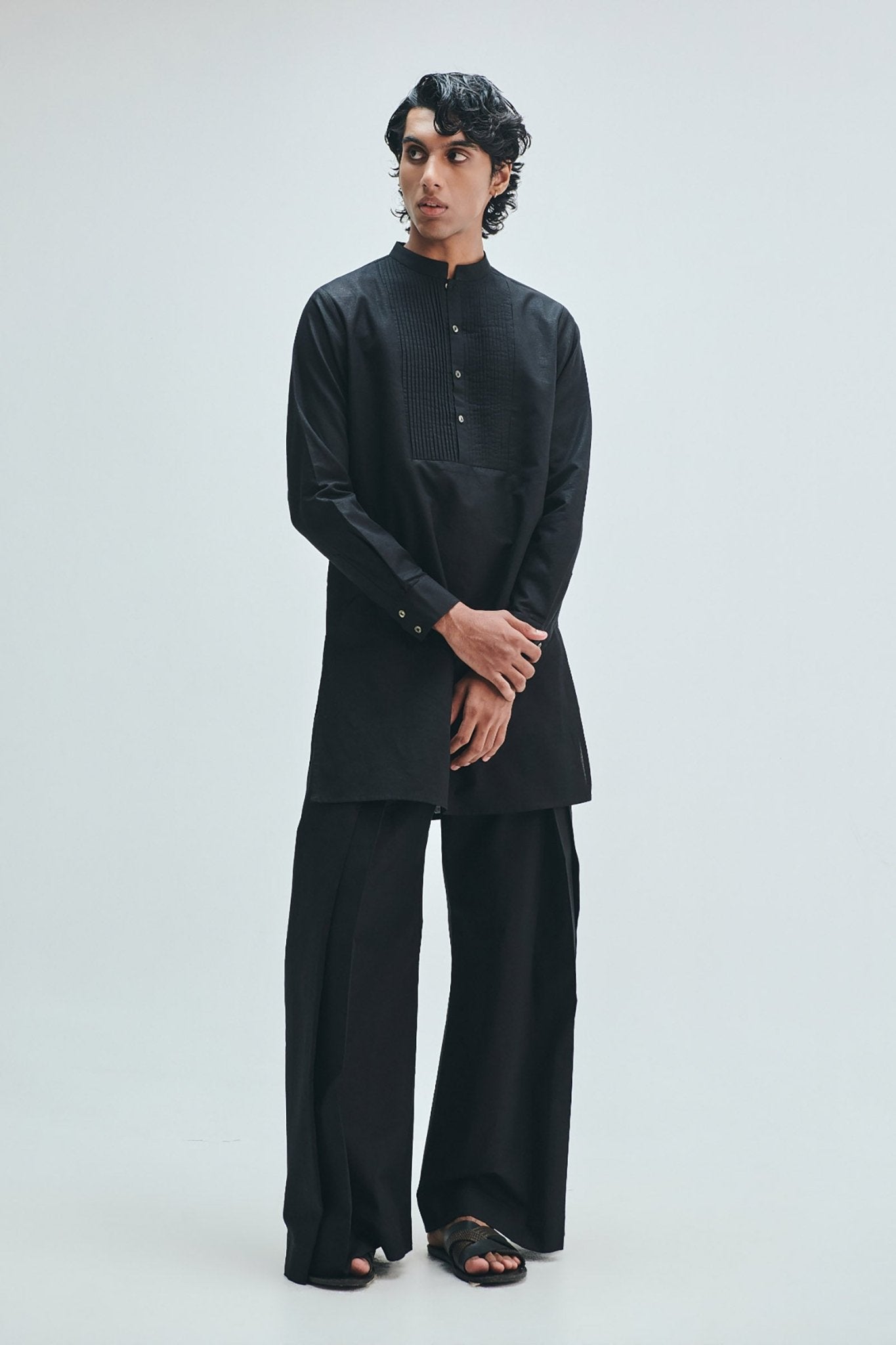 Kohl Co-Linen Men's Pleated Yoke Kurta Set - CiceroniKurta SetSaphed