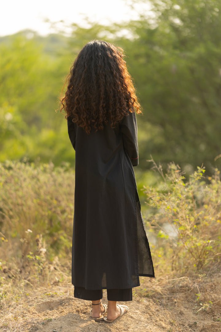 Kuro Kurta Set with Dupatta - CiceroniKurta Set, Everyday WearMaidaan