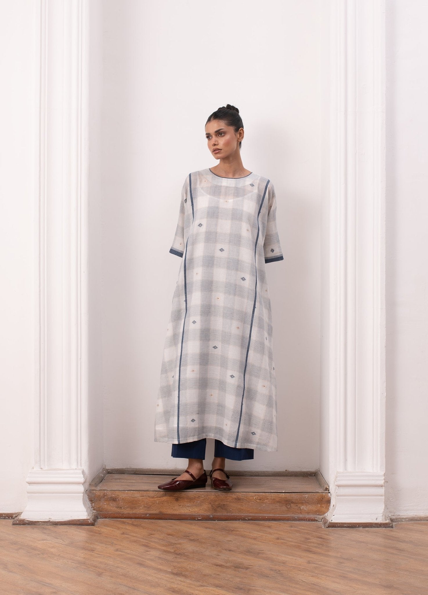 Kusama Jamdani Set - White & Indigo - CiceroniKurta Set, Everyday WearHiranya