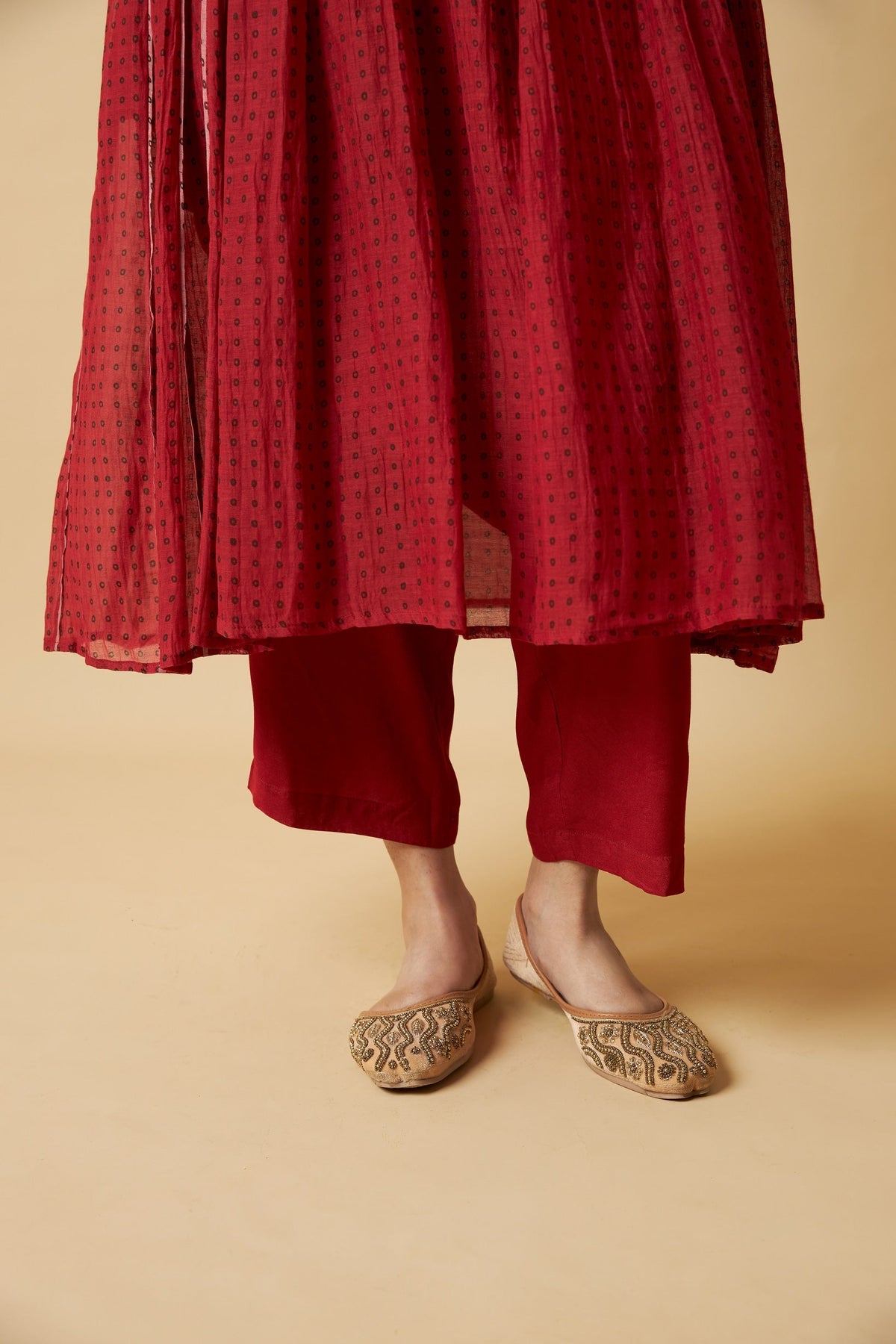 Laal Gulal Embroidered Kurta Set- Set of 3 - CiceroniKurta Set, Festive WearPants and Pajamas