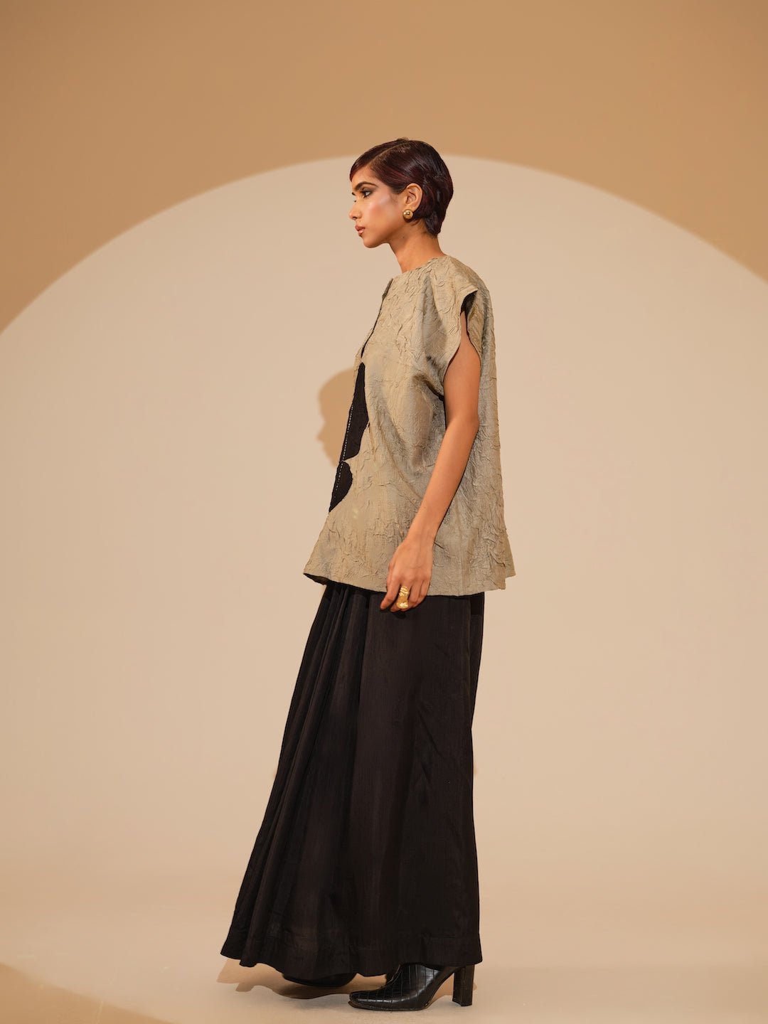 Lane Top - Taupe and Black - CiceroniTopsStoique