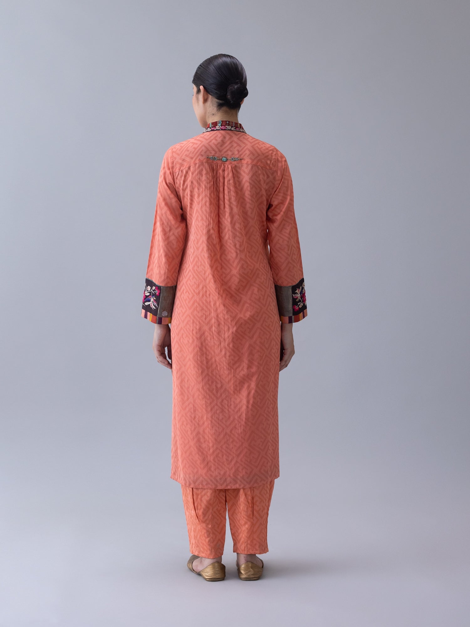 Layap Kurta - CiceroniKurtaShades of India