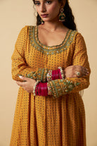 Madhubala Embroidered Kurta Set- Set of 3 - CiceroniKurta Set, Festive WearPants and Pajamas