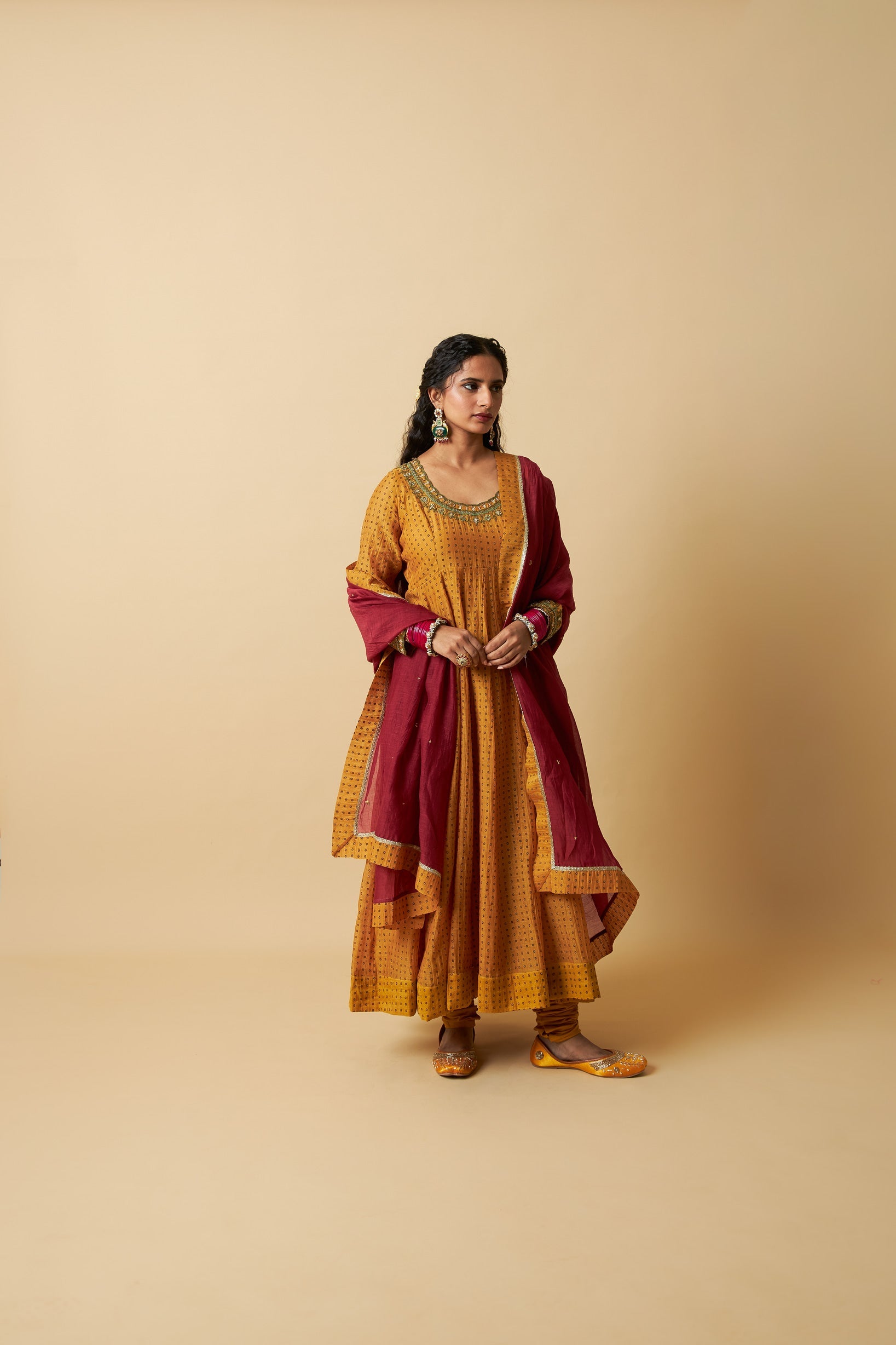 Madhubala Embroidered Kurta Set- Set of 3 - CiceroniKurta Set, Festive WearPants and Pajamas