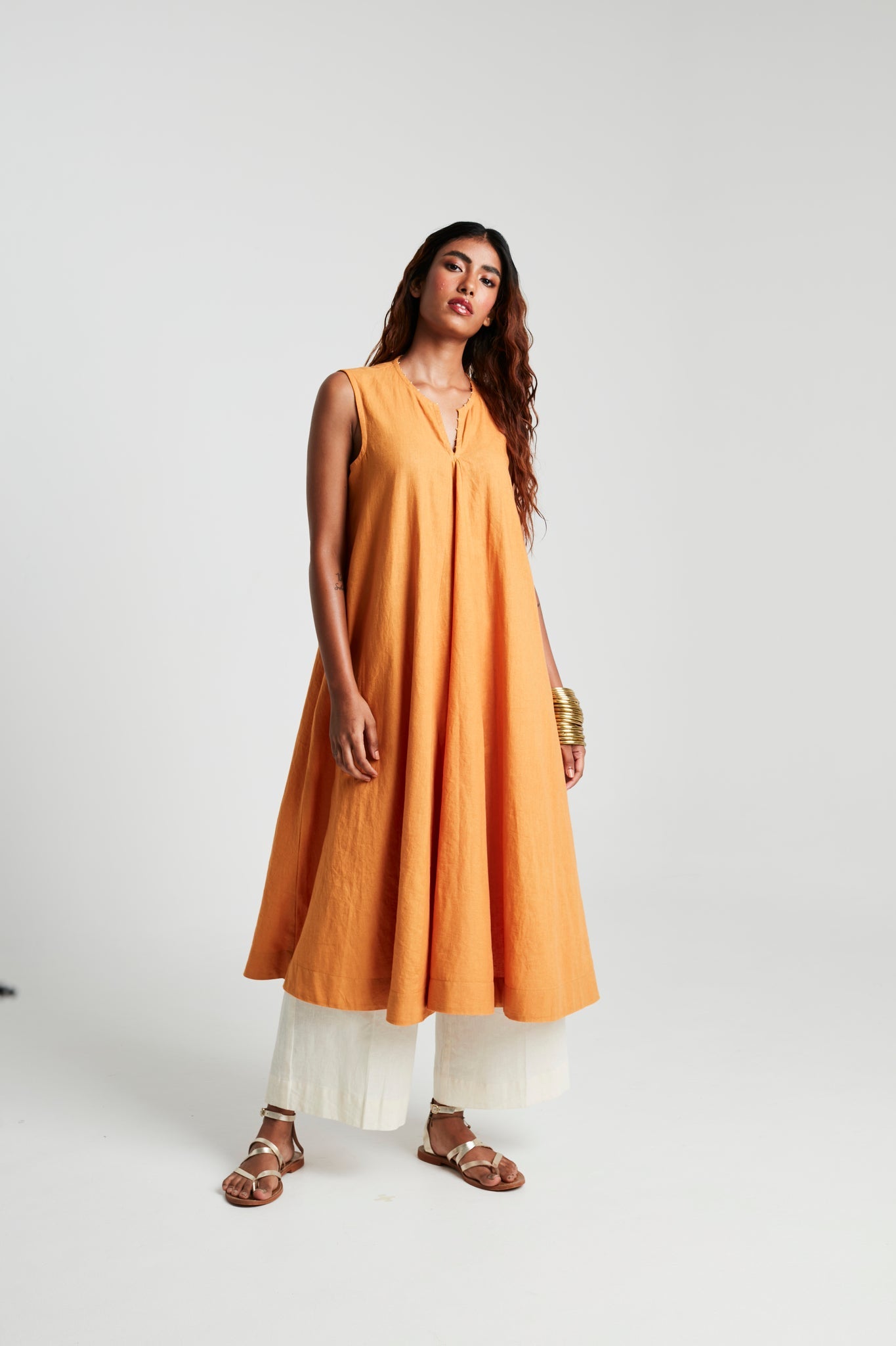 Mango Co - Linen Sleeveless Flared Kurta Set - CiceroniKurta SetSaphed