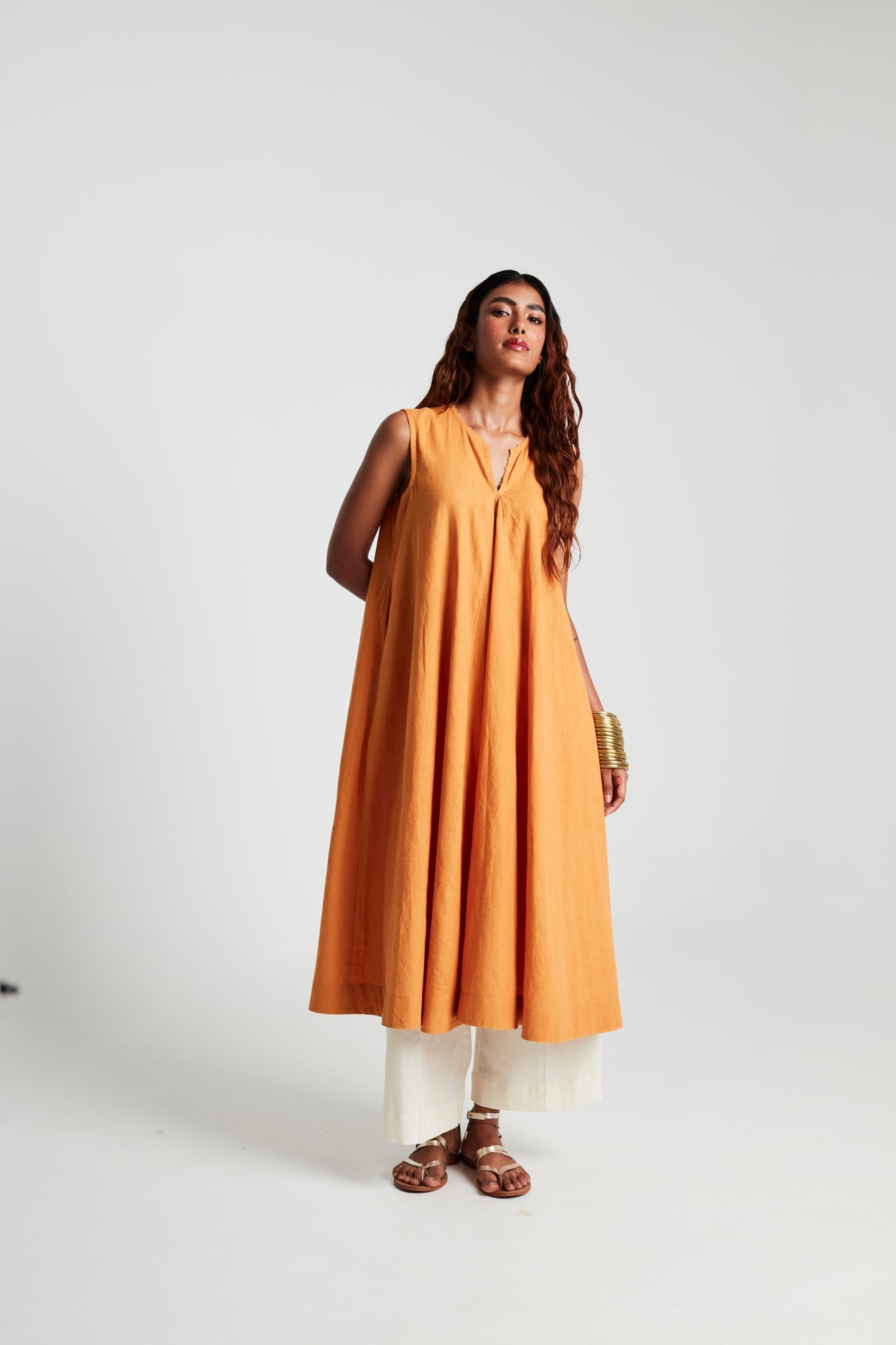 Mango Co - Linen Sleeveless Flared Kurta Set - CiceroniKurta SetSaphed