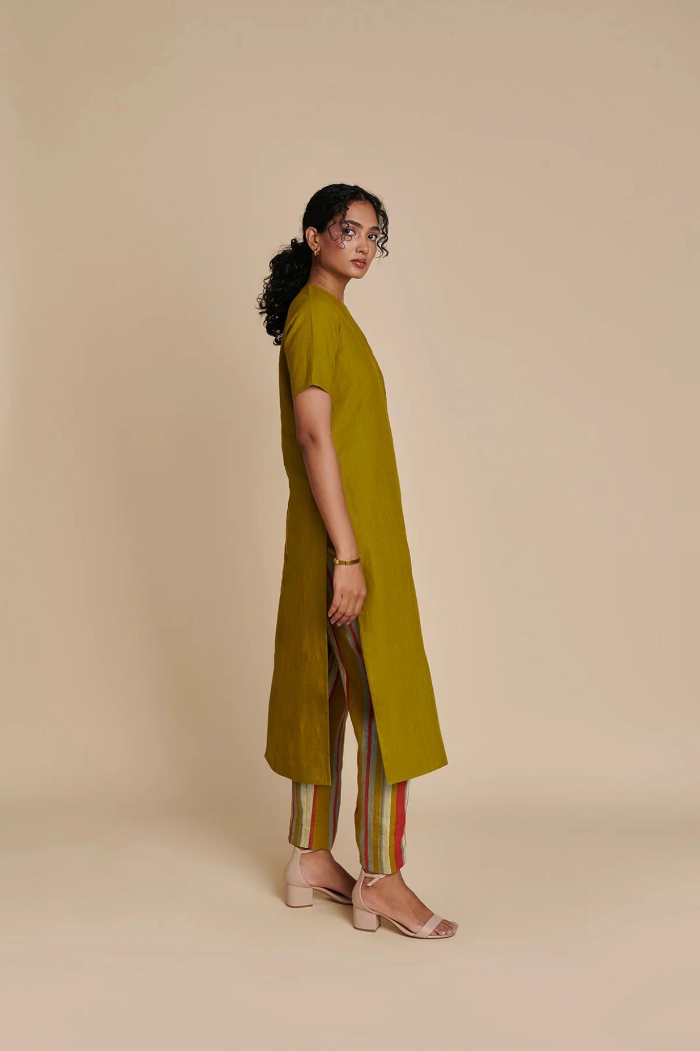 Mehendi Linen Half Sleeves Kurta Set - CiceroniKurta SetSaphed