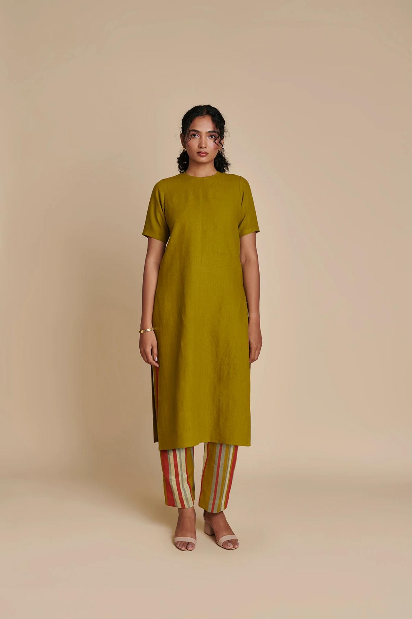 Mehendi Linen Half Sleeves Kurta Set - CiceroniKurta SetSaphed