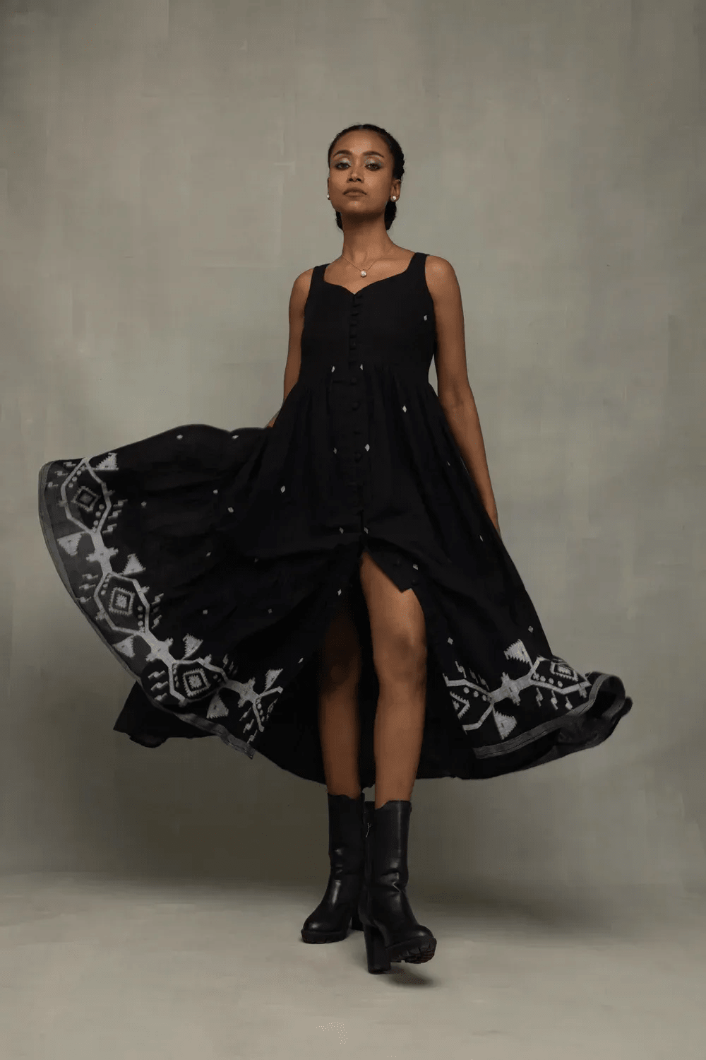 Midnight Black Handwoven Jamdani Tiered Midi Dress - CiceroniDressesSutra Art of Clothing