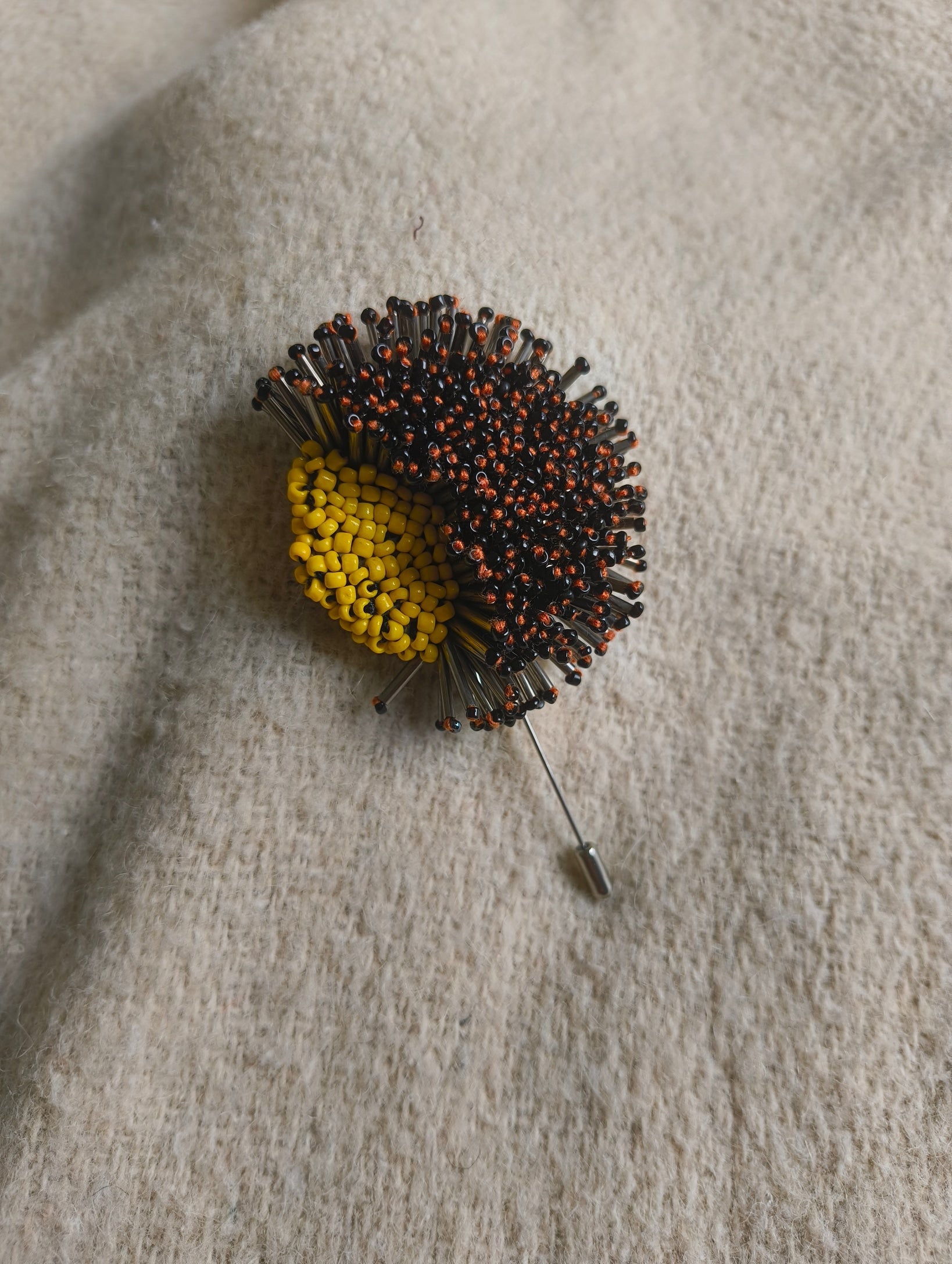 Midnight Bloom Brooch - Black - CiceroniBroochBandish